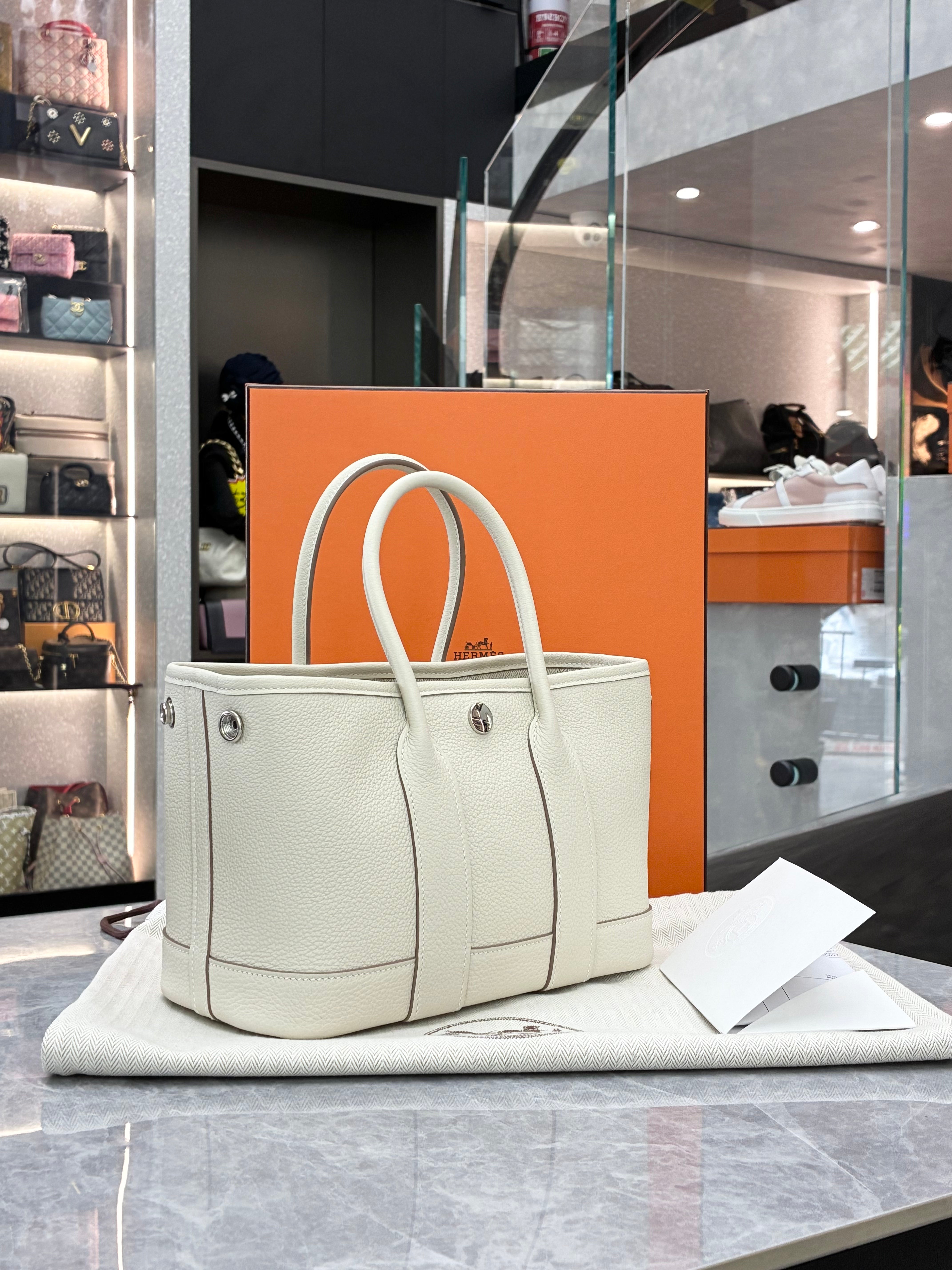 Hermès Neo Garden Party 23 tote bag in Beton Negonda leather with palladium-plated hardware