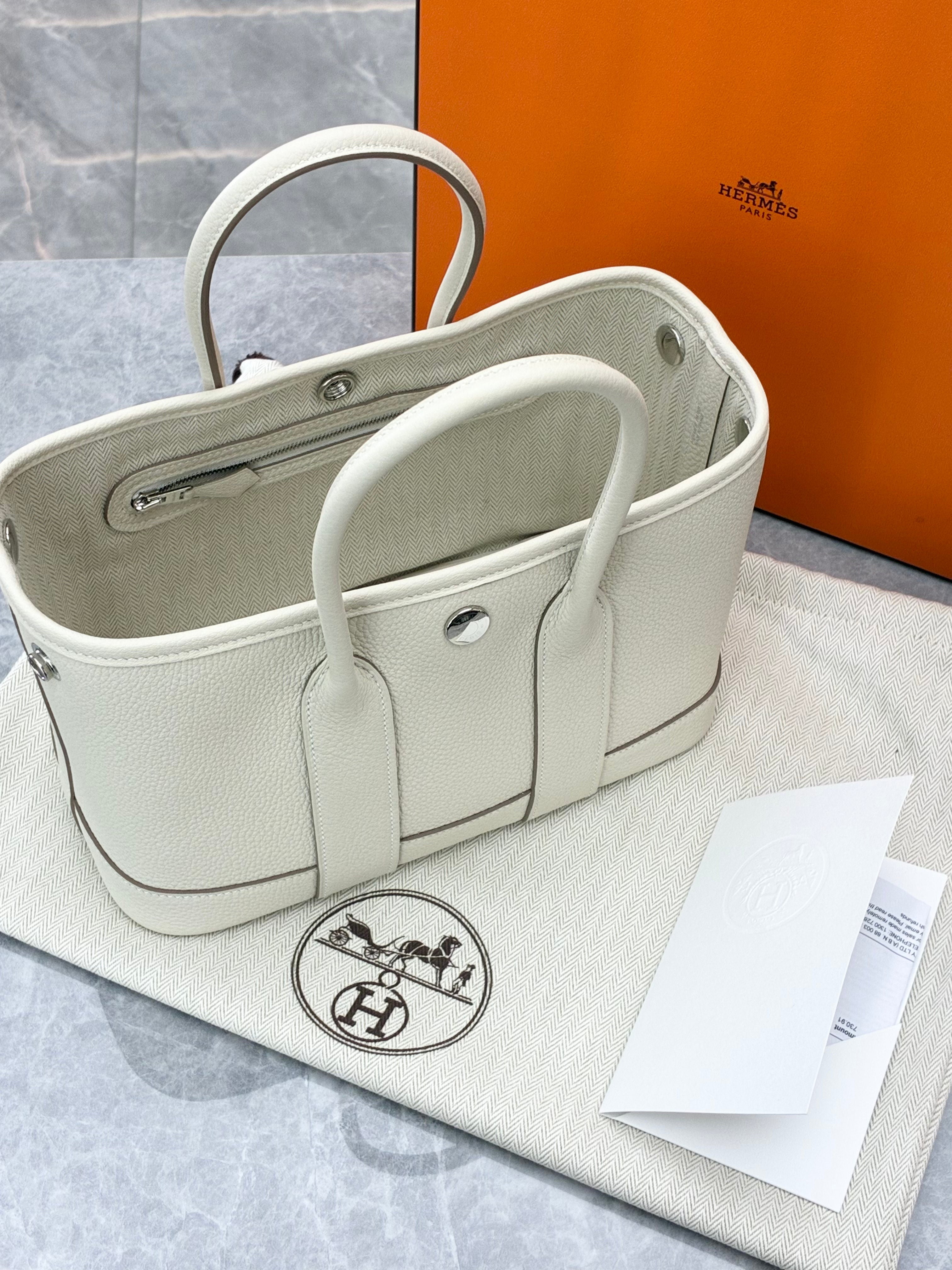 Hermès Neo Garden Party 23 tote bag in Beton Negonda leather with palladium-plated hardware