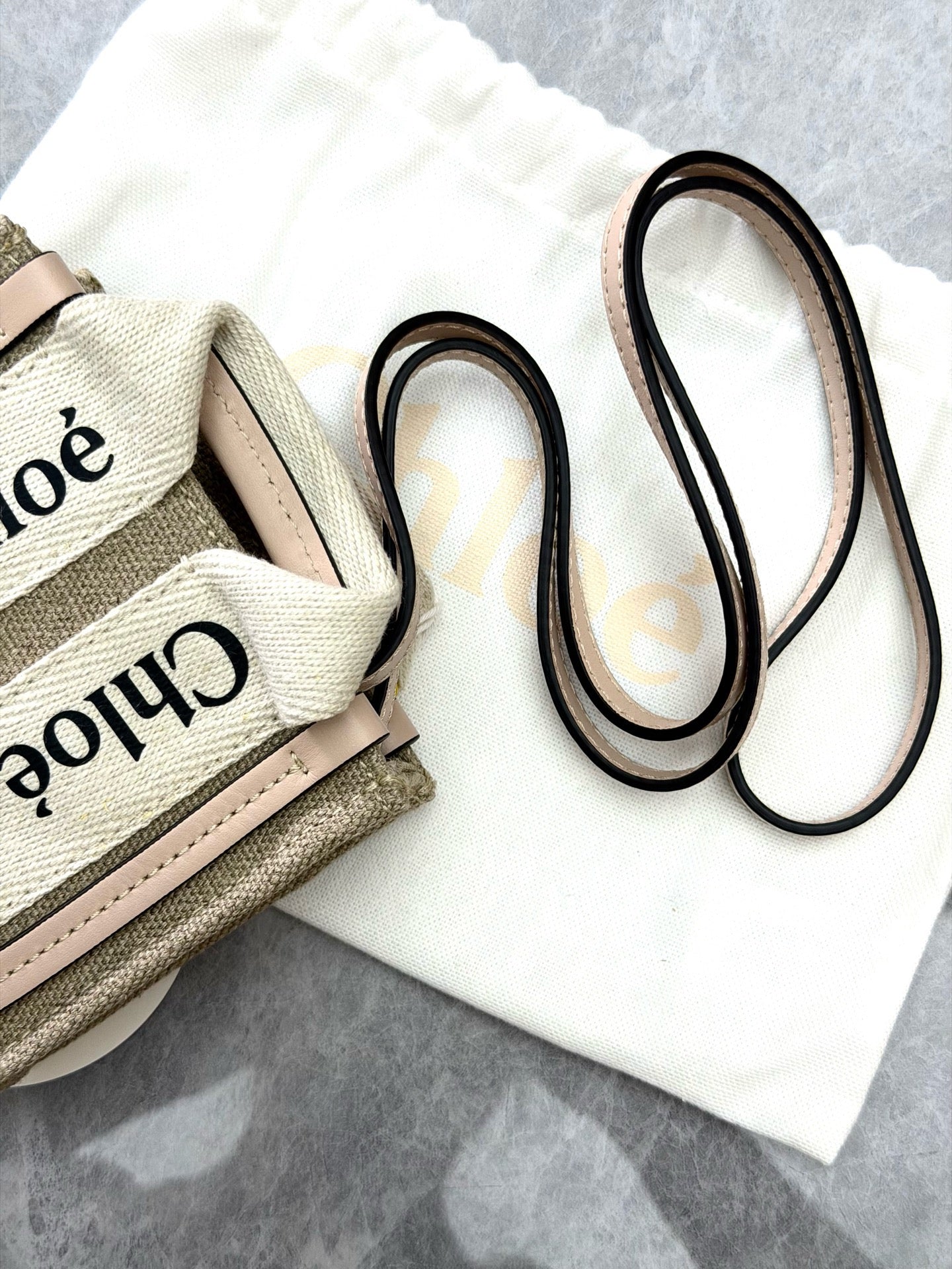 Chloé logo-detail tote bag