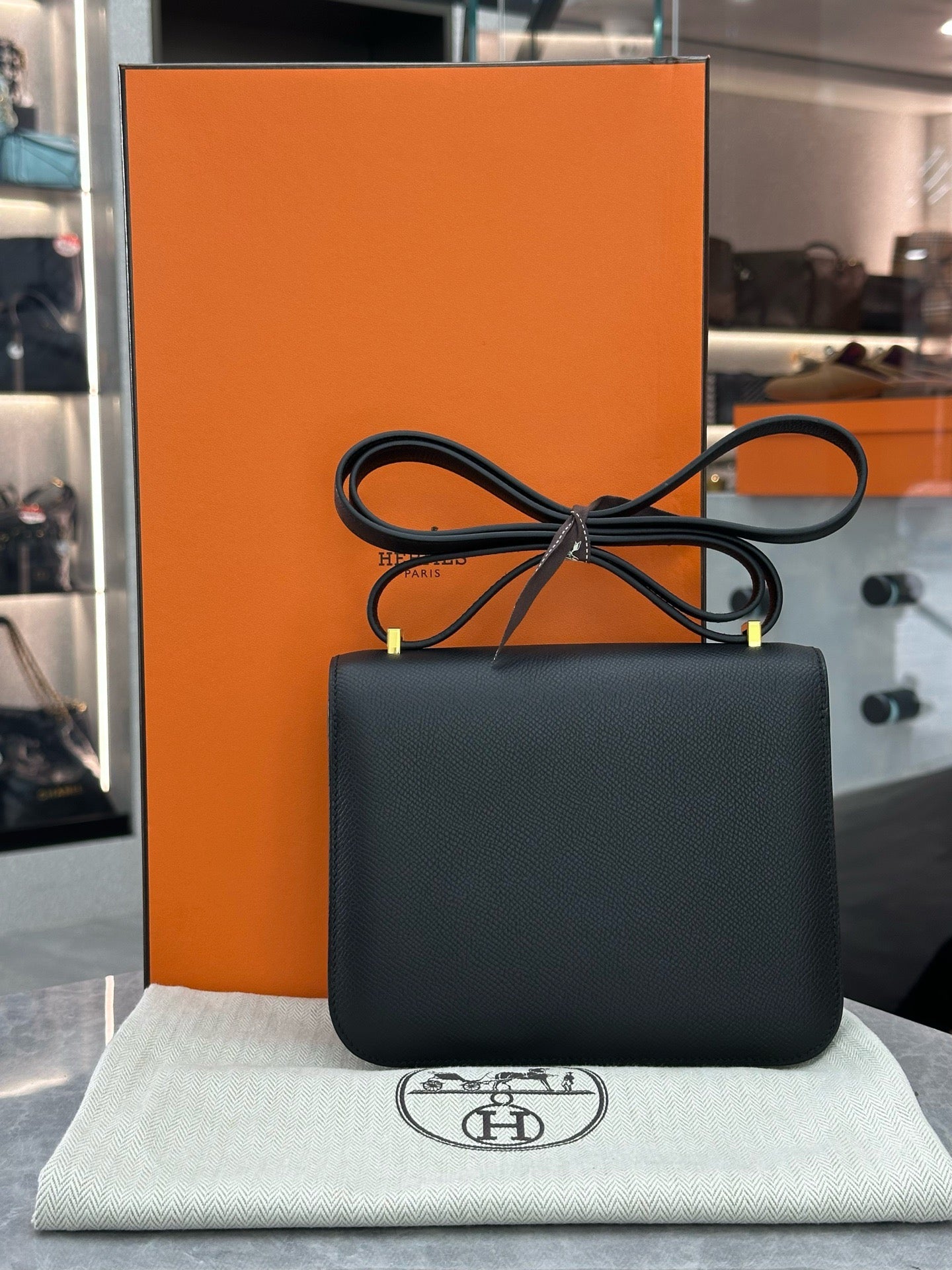 Hermès Constance 18 black Epsom leather (W stamp)