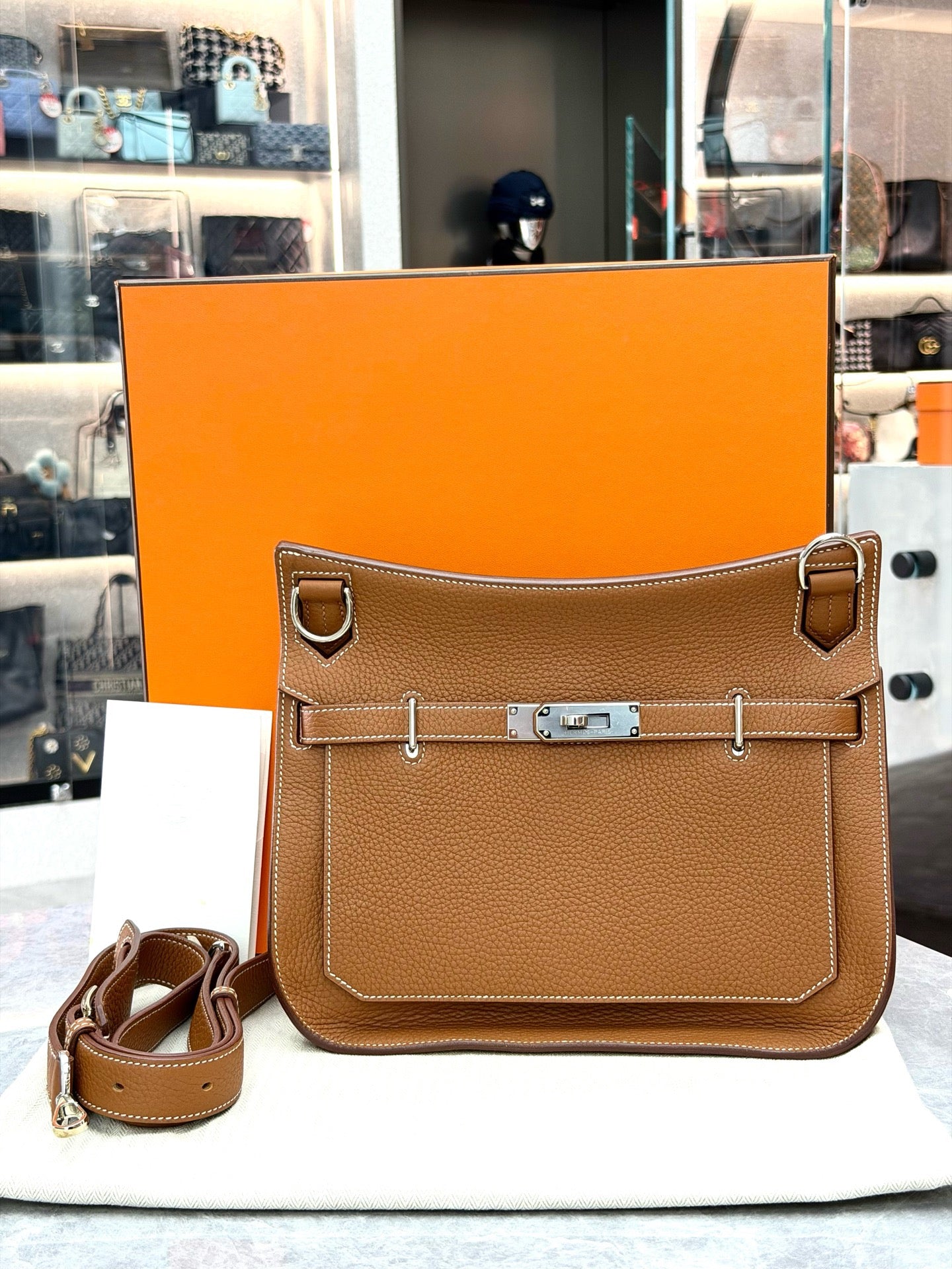 Hermes Taurillon Clemence Jypsiere 28 Gold (Y stamp)
