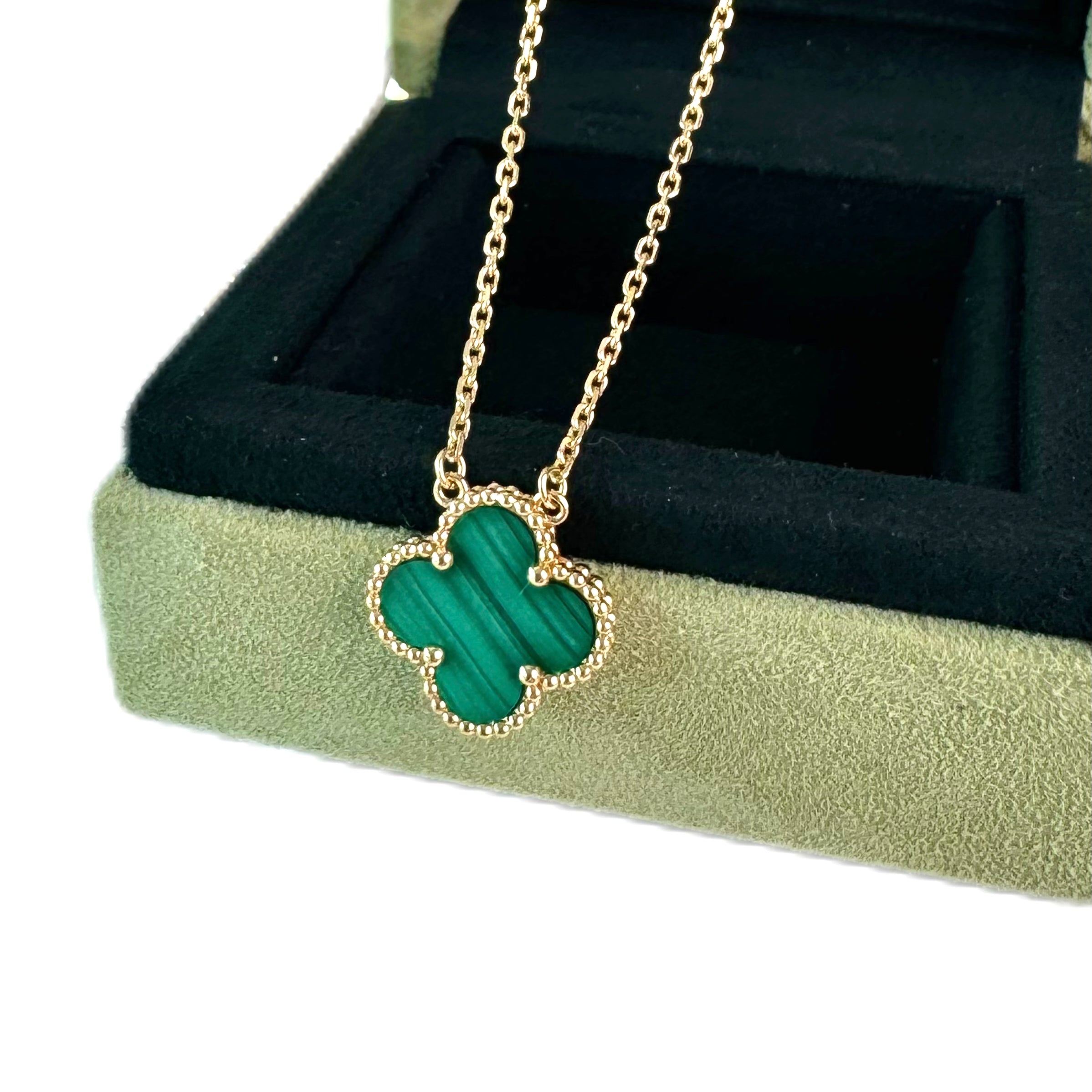 Van Cleef & Arpels Vintage Alhambra Pendant (Malachite) Yellow Gold