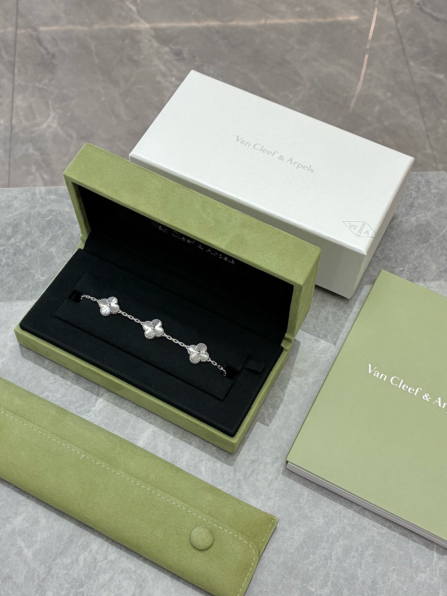 Van Cleef & Arpels Vintage Alhambra 5-Motif Bracelet – 18K White Gold, Mother-of-Pearl