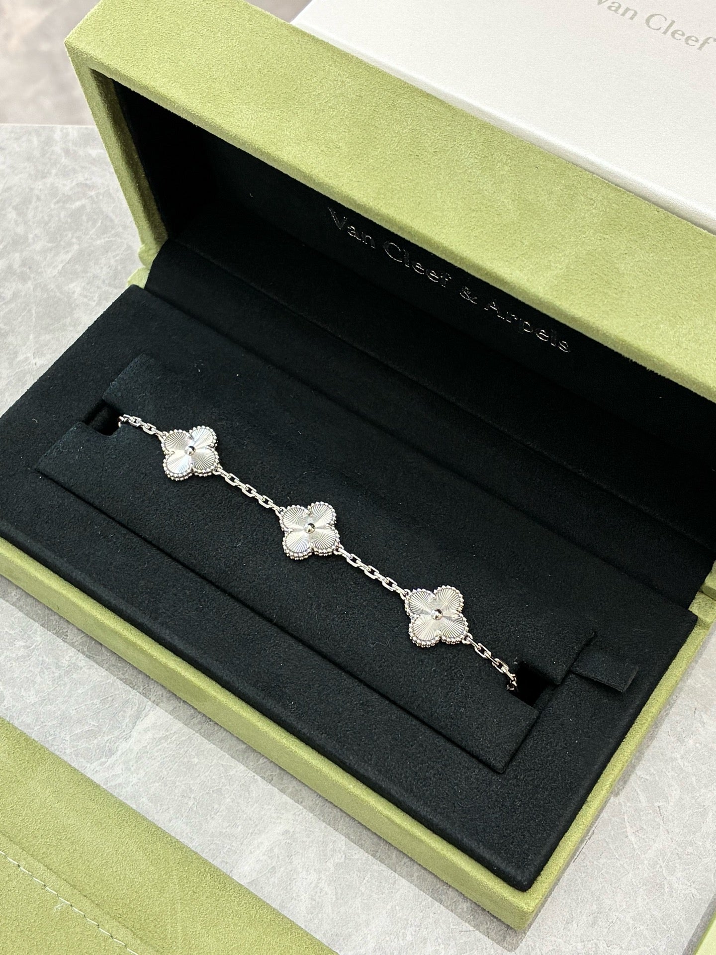 Van Cleef & Arpels Vintage Alhambra 5-Motif Bracelet – 18K White Gold, Mother-of-Pearl