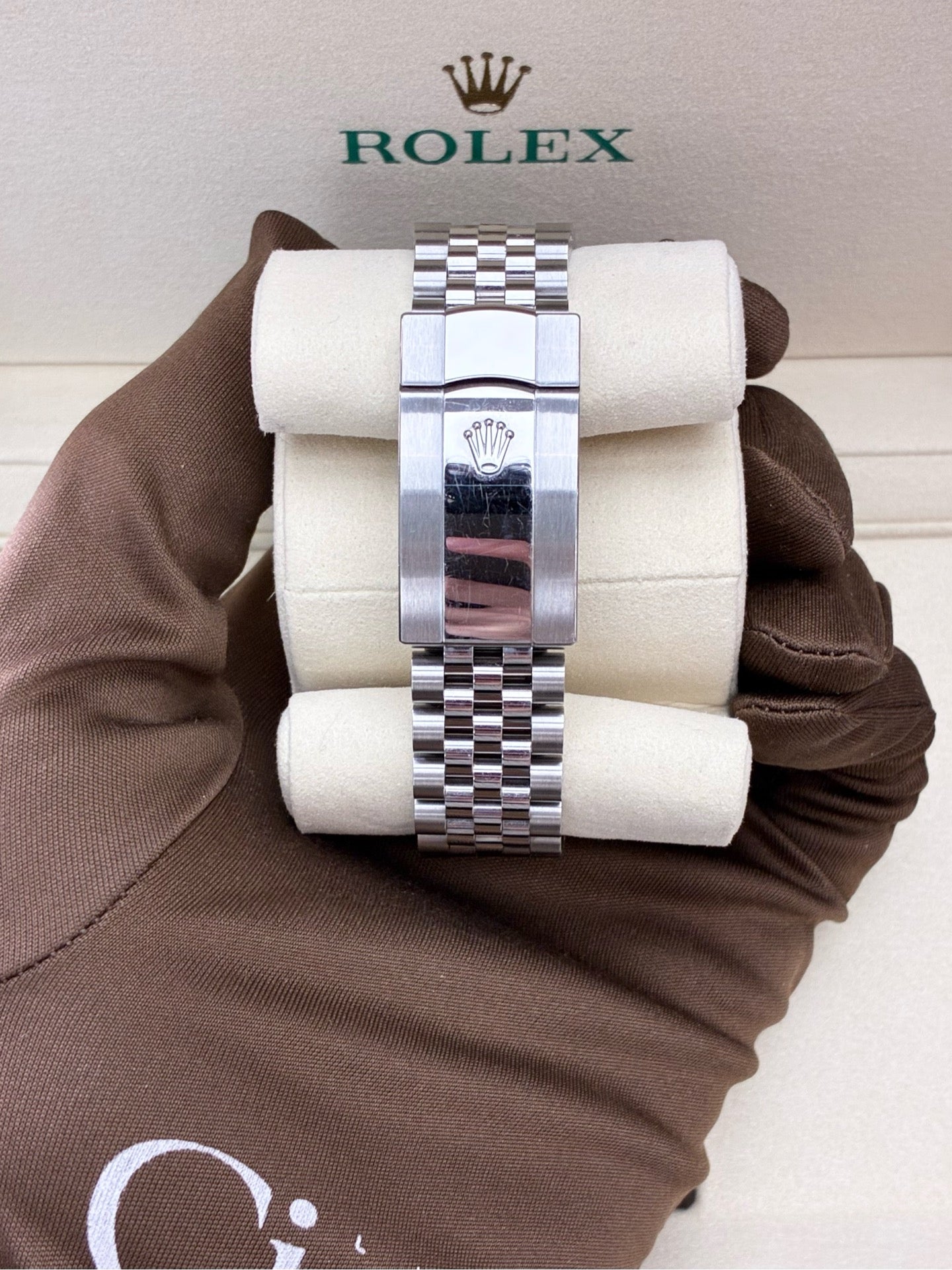 Rolex Datejust 36 126234-0021 – Oystersteel, White Gold Fluted Bezel, Blue Roman Diamond Dial, Pre-Owned