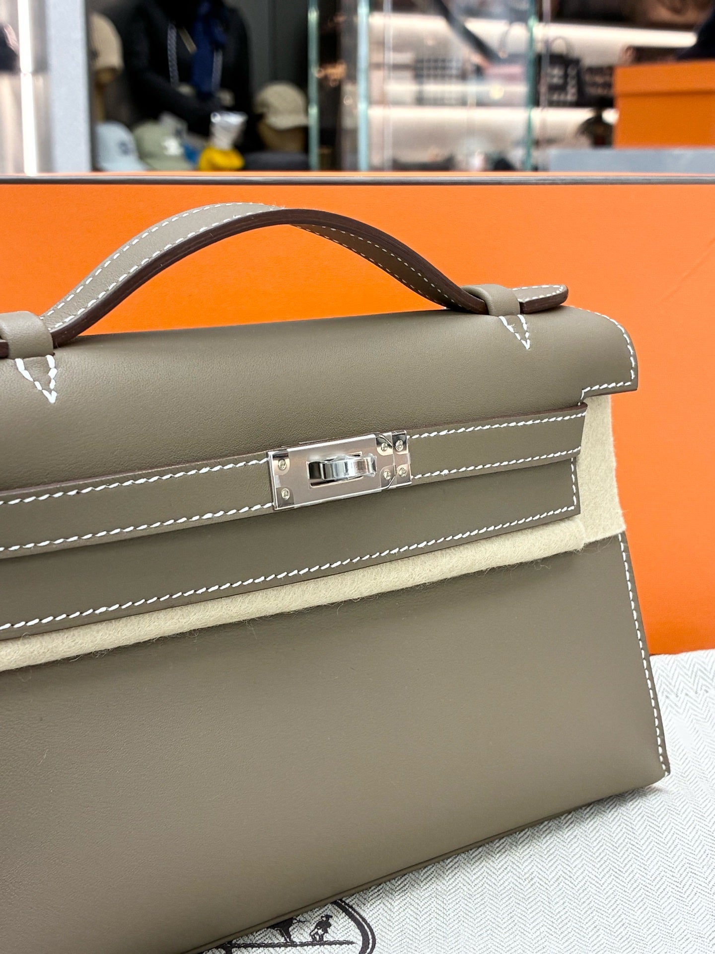 Hermès Mini Kelly – Elephant Grey Swift Leather, Palladium Hardware, G Stamp, Brand New