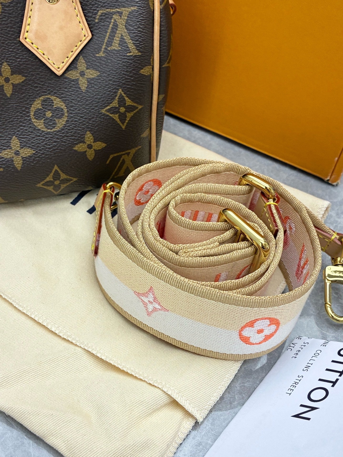LOUIS VUITTON Speedy 20 – Monogram Canvas, Custom Beige & Pink Strap, Pre-Owned