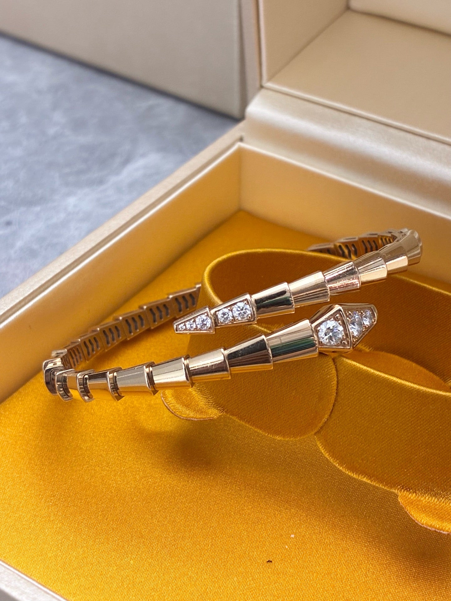 BVLGARI Serpenti Viper Bracelet – 18K Rose Gold & Diamonds, Reference BR859759, Size 16, Excellent Pre-Owned