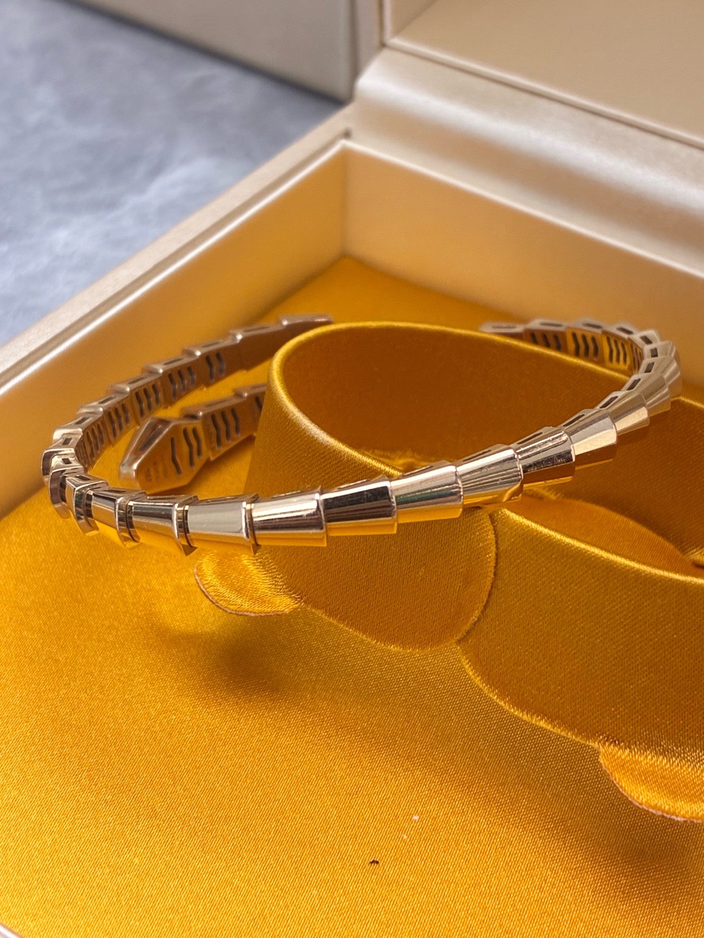 BVLGARI Serpenti Viper Bracelet – 18K Rose Gold & Diamonds, Reference BR859759, Size 16, Excellent Pre-Owned