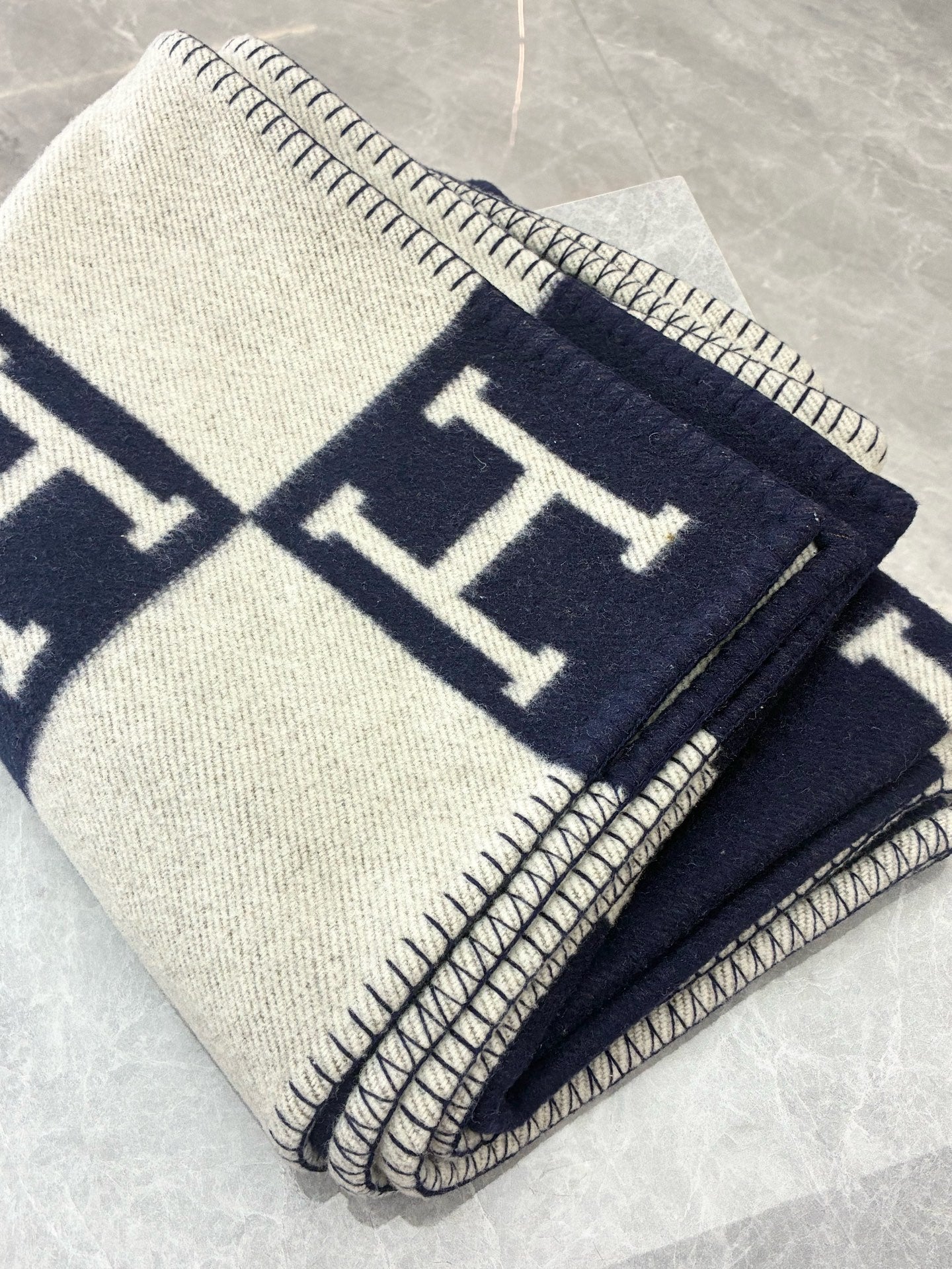 HERMÈS Avalon Throw Blanket – Cotton & Jersey Fabric, Deep Blue / Light Grey, Reference H102192Mv03, Pre-Owned