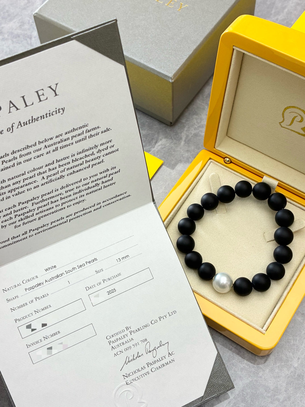 Paspaley Bracelet – 13mm Australian South Sea Pearl with Black Onyx Beads, Good Pre-Owned