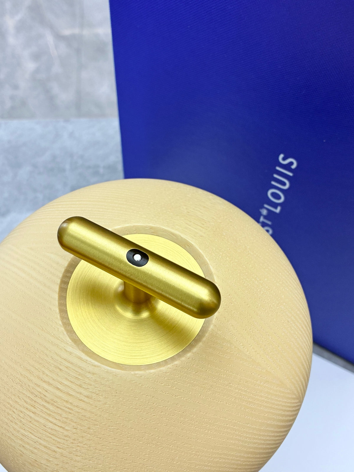 HERMÈS June 128 Saint-Louis Portable Pinecone Lamp – Natural Wood, 5 Brightness Levels, Brand New
