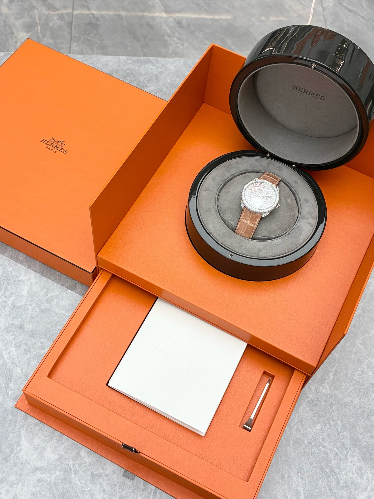 HERMÈS Arceau 38mm Midsummer Night's Dream – White Gold, Full Diamond Set, Pink Diamond Strap, Moon Phase, 2025, Brand New