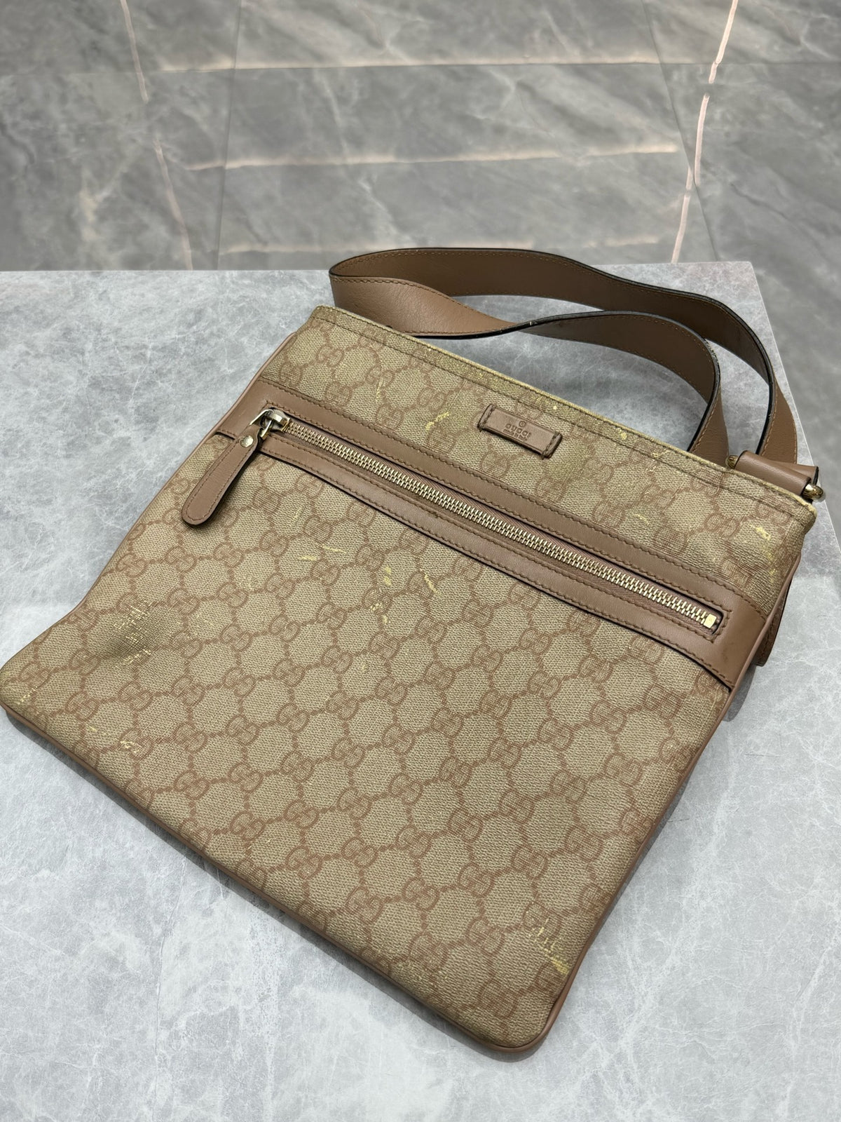 GUCCI GG Messenger Bag – GG Supreme Canvas with Leather Trim, Web Stripe, Good Pre-Owned