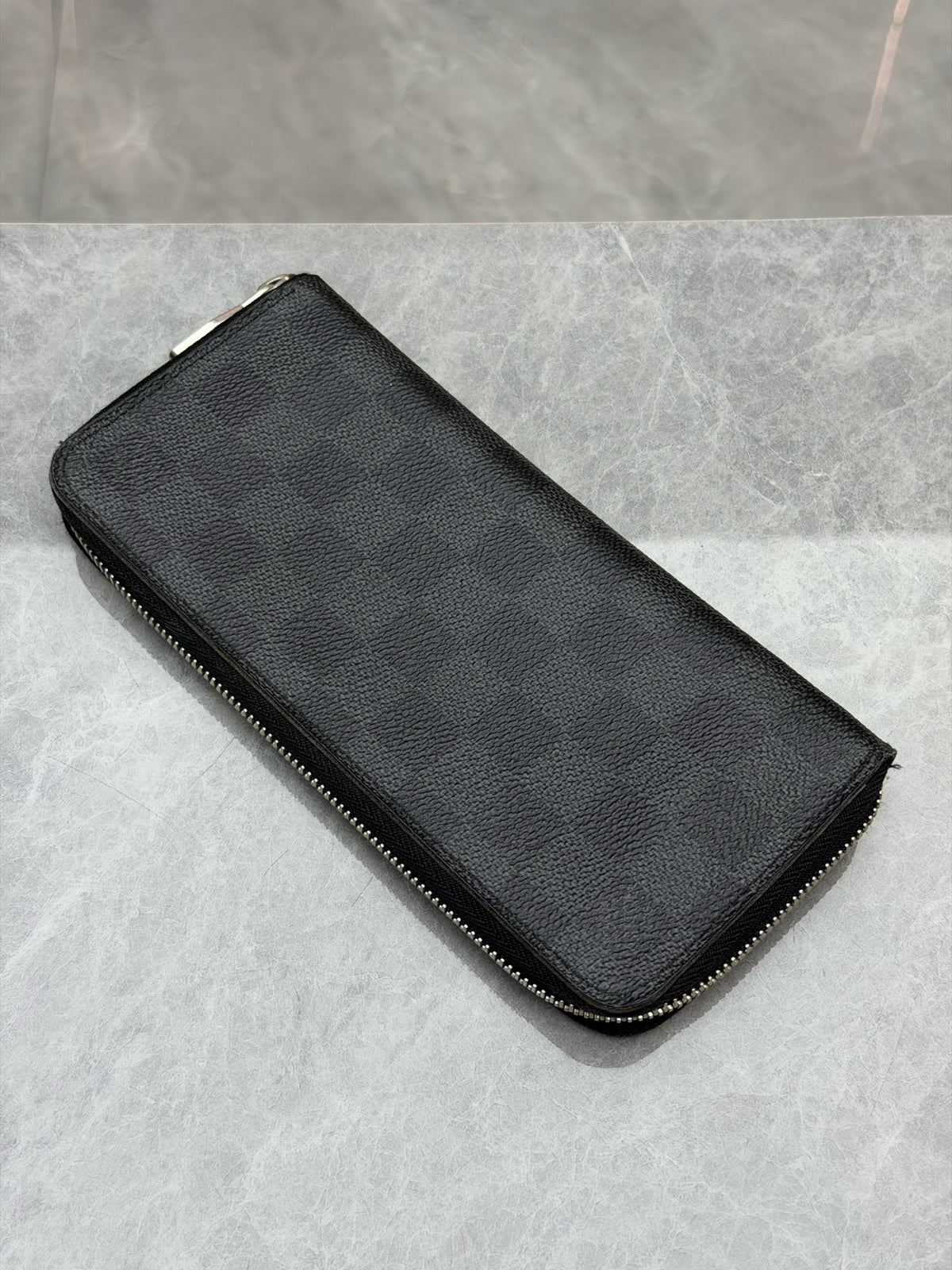 LOUIS VUITTON Long Zip Wallet – Damier Ebene Canvas, Good Pre-Owned