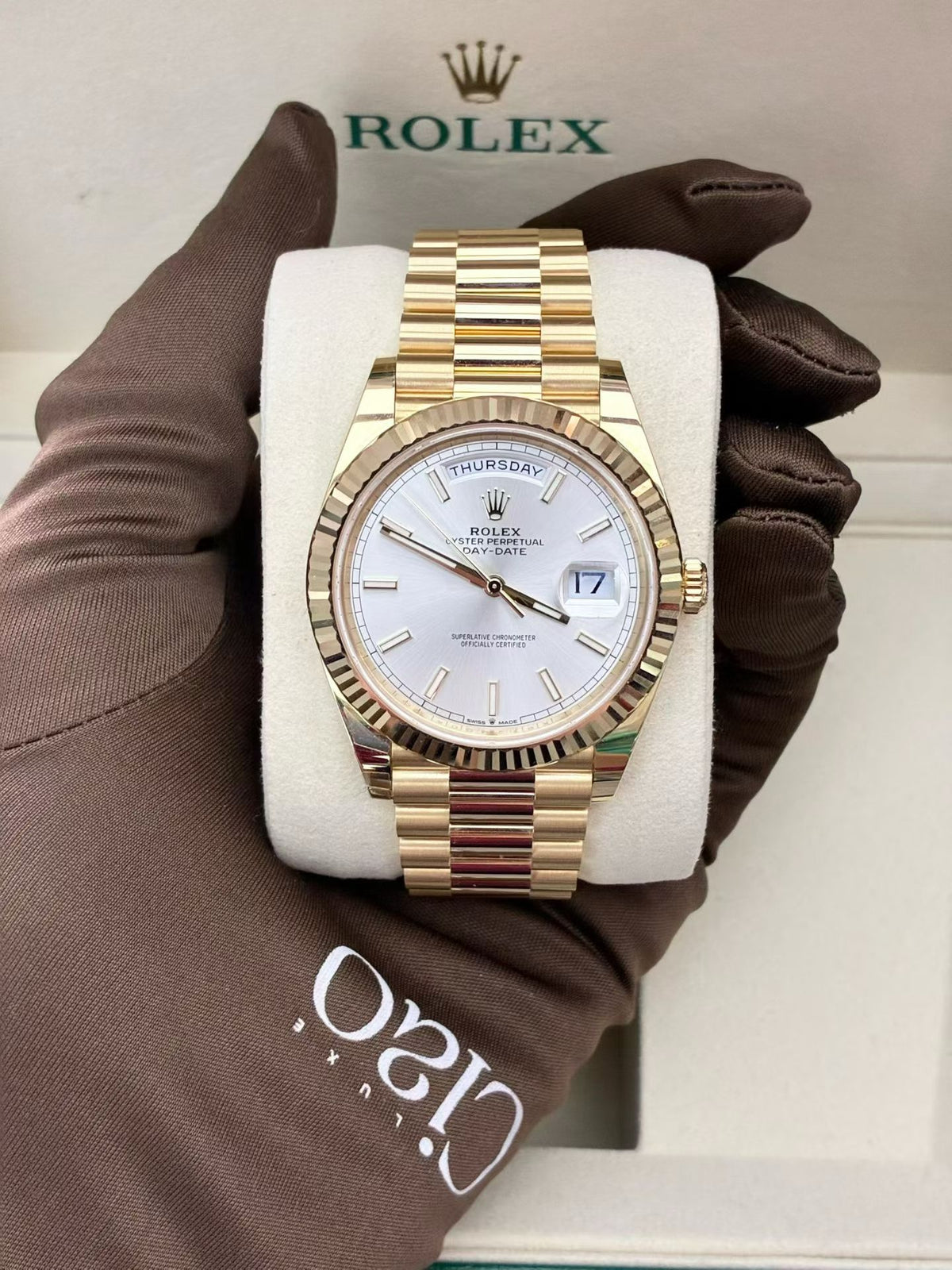 ROLEX Day-Date 40 228238-0066 – Yellow Gold, White Dial, Fluted Bezel, President Bracelet, Feb 2026, Brand New