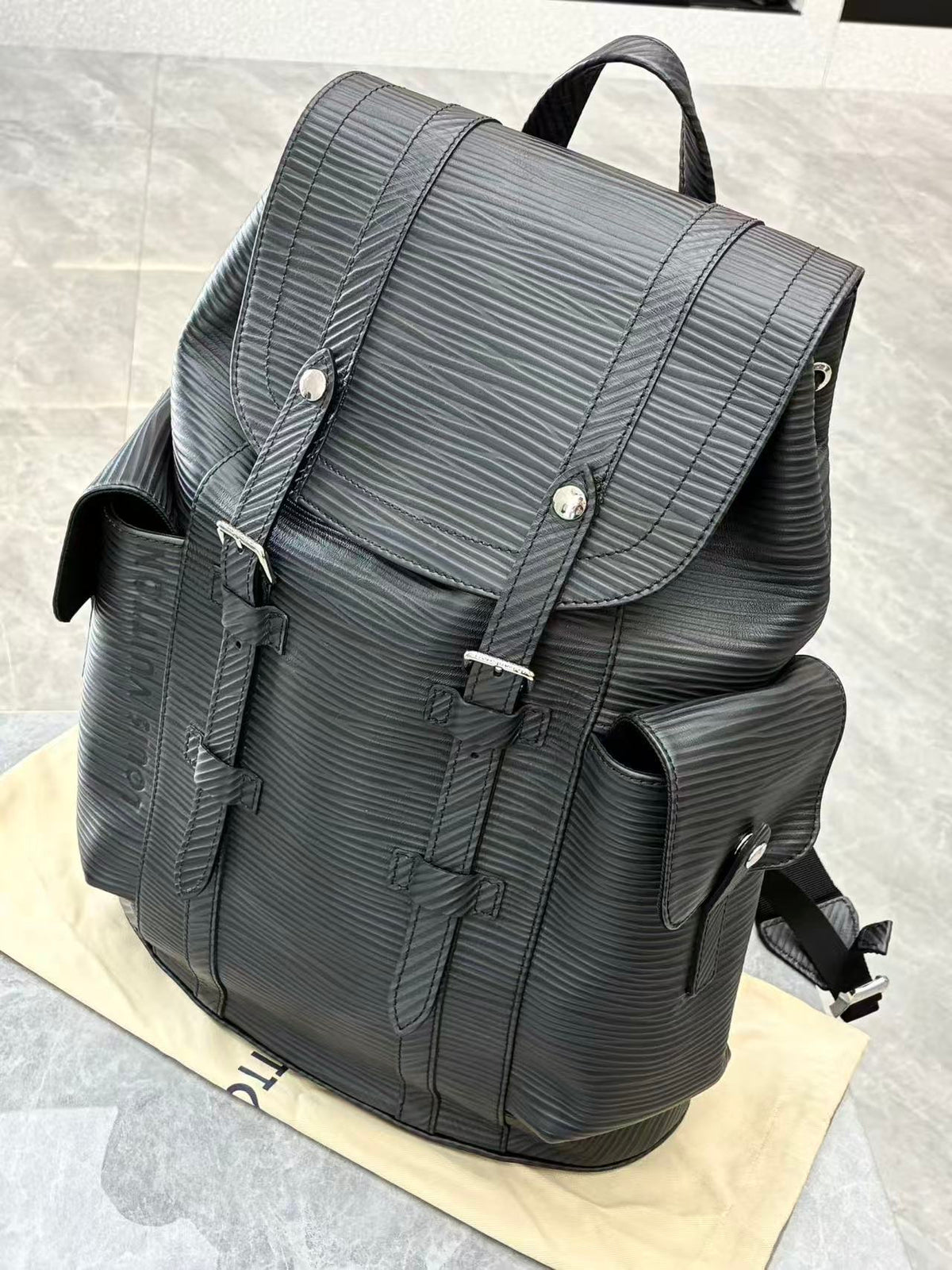 LOUIS VUITTON Christopher MM – Black Epi Leather Backpack, Microchip Era, Good Pre-Owned