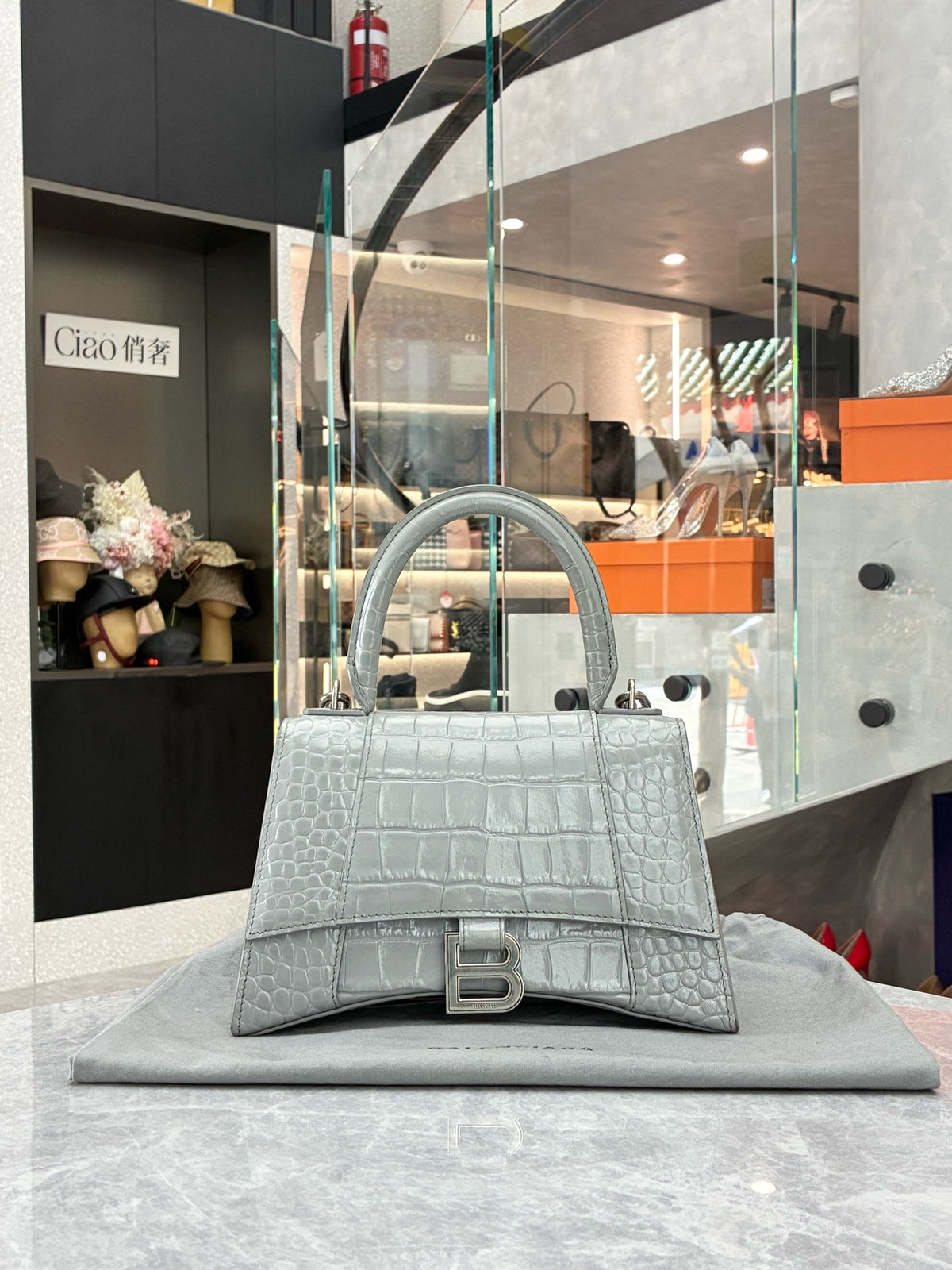 BALENCIAGA Hourglass Small – Grey Crocodile-Embossed Calfskin, Silver Hardware, Good Pre-Owned