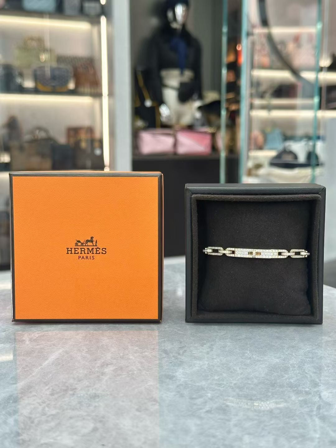 HERMÈS Kelly Chain Bracelet – Rose Gold, Full Diamond-Set, Size ST, 2024, Brand New