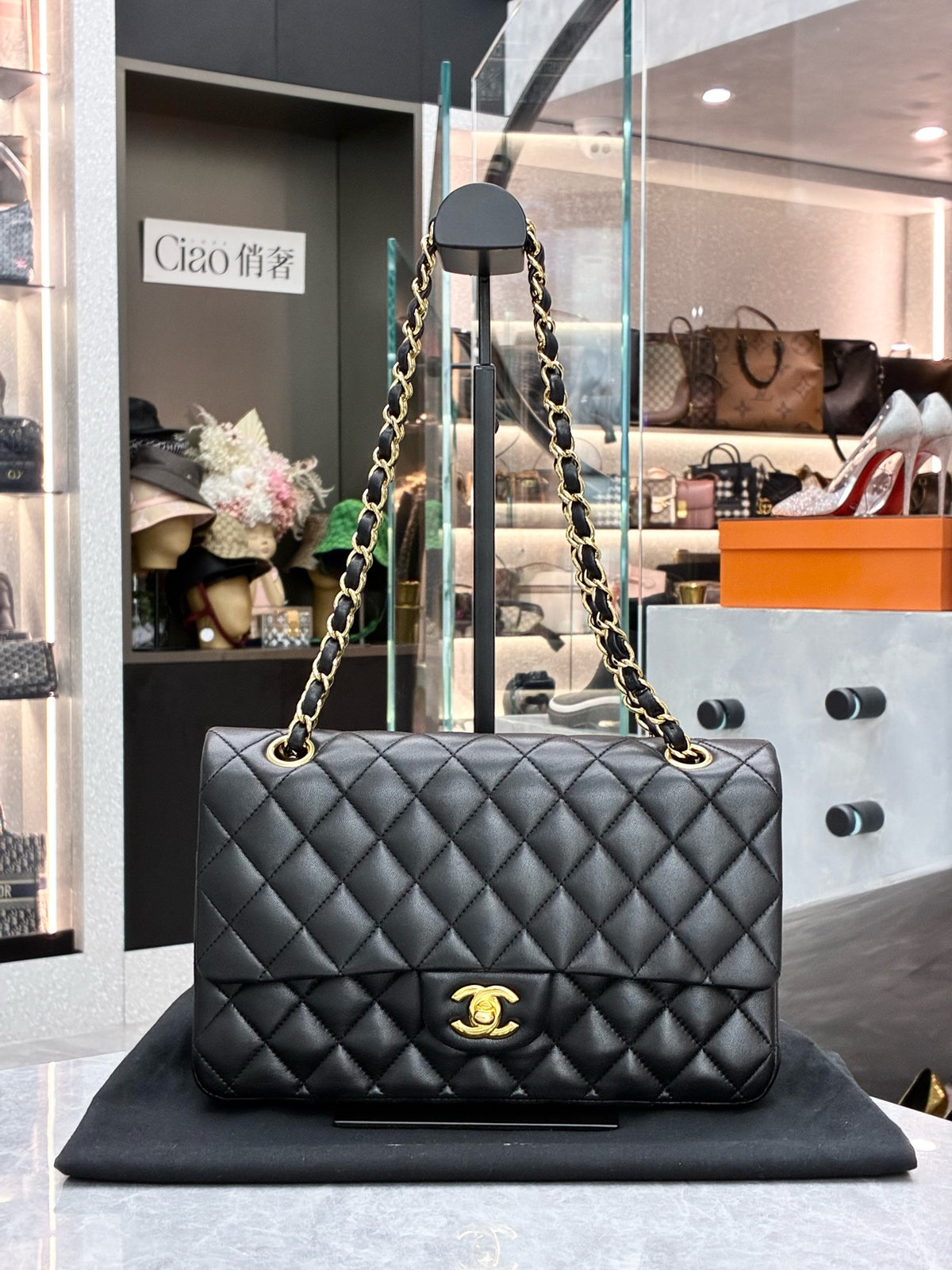 CHANEL Classic Flap Medium – Black Lambskin, Gold Hardware, 13 Series Card, Very Good Pre-Owned