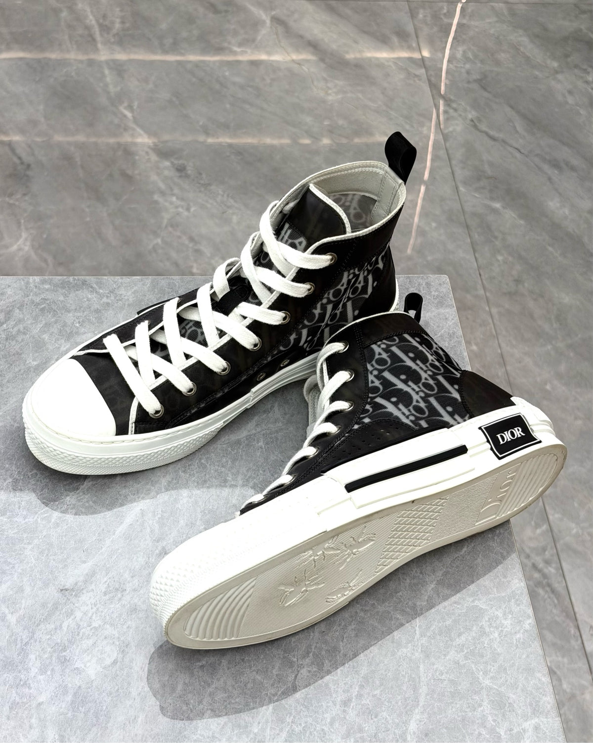 CHRISTIAN DIOR B23 High-Top Sneakers – Black Dior Oblique Canvas, White Sole, Size 40, Good Pre-Owned