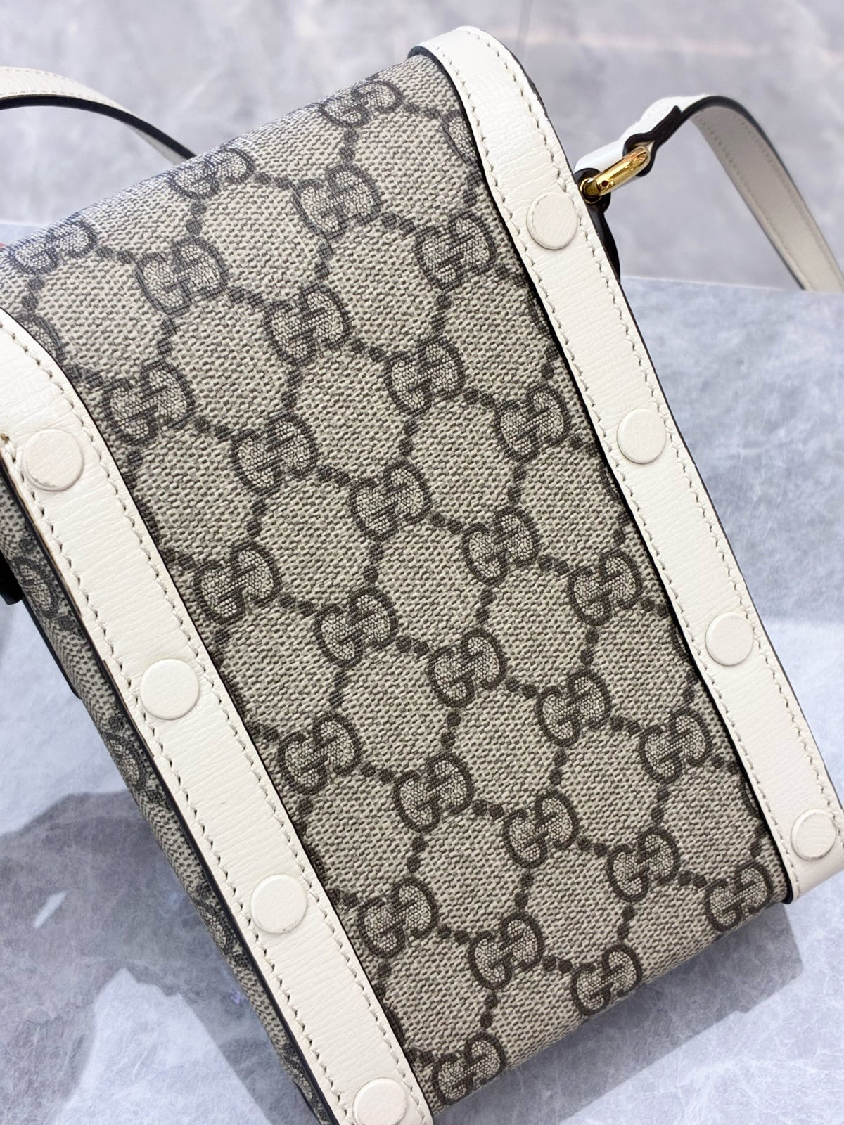 GUCCI Horsebit 1955 Mini Bag – Beige GG Supreme Canvas with White Leather Trim, Gold Hardware, Good Pre-Owned