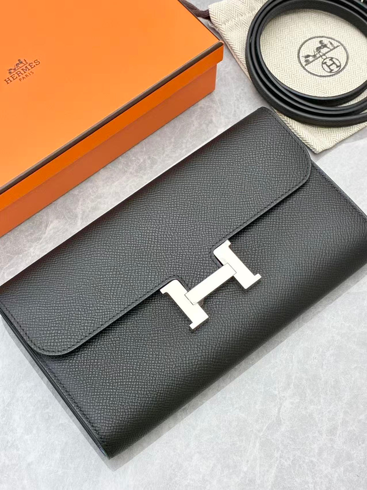 HERMÈS Constance To Go Wallet – Black Epsom Leather, Palladium Hardware, W Stamp, Excellent Pre-Owned