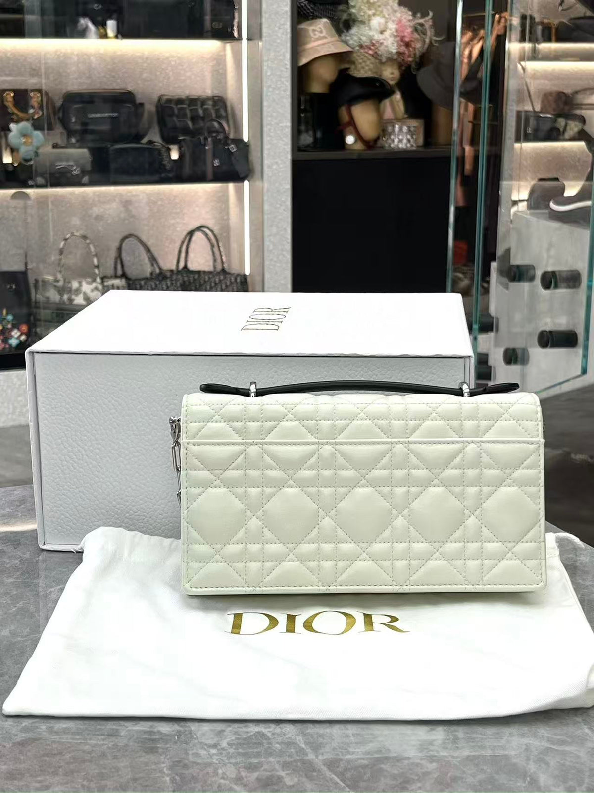 CHRISTIAN DIOR Lady Dior East-West – Ivory Cannage Lambskin with Black Bow, Silver Hardware, Excellent Pre-Owned