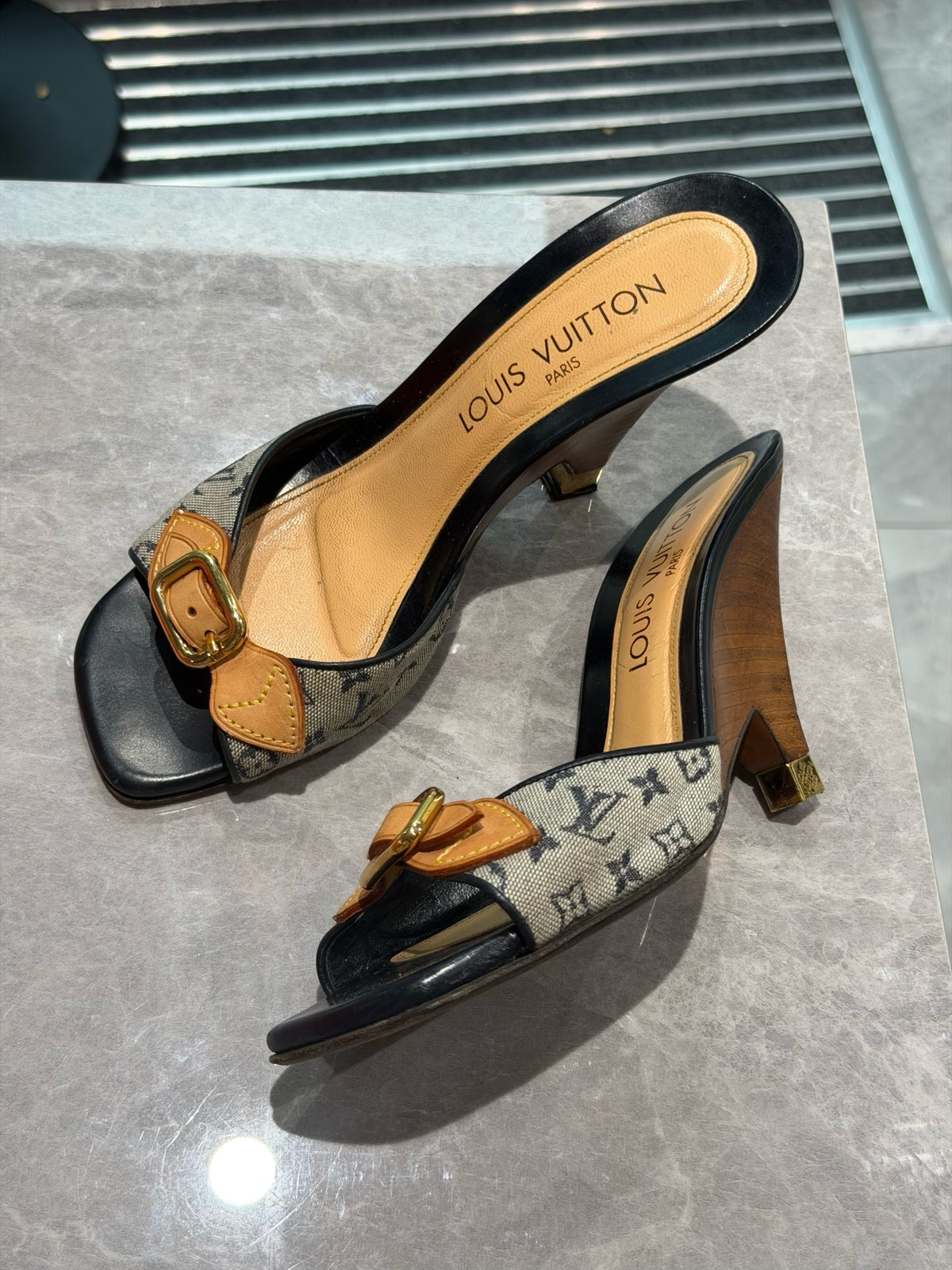 LOUIS VUITTON Monogram Buckled Mule – Monogram Canvas with Vachetta Leather, Gold-Tone Buckle, Size 37, Good Pre-Owned