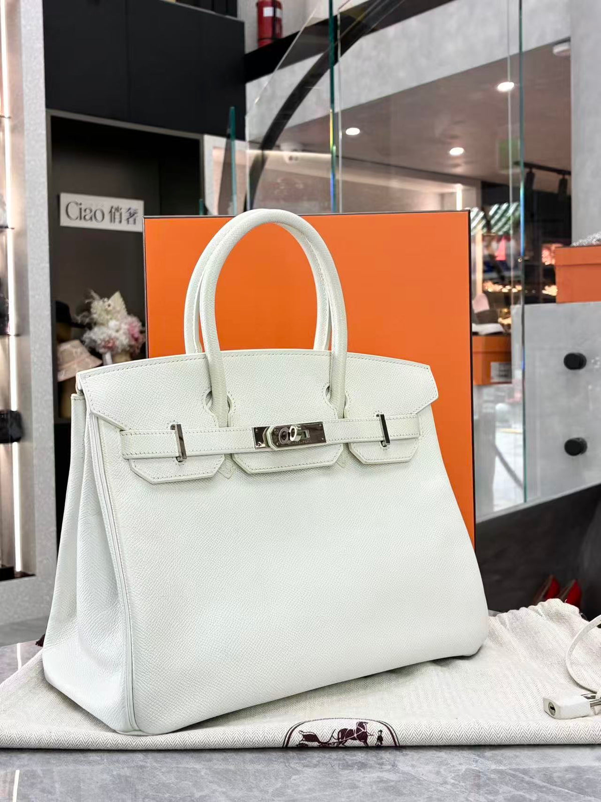 HERMÈS Birkin 30 – Blanc Epsom Leather with Palladium Hardware, M Stamp, Good Pre-Owned