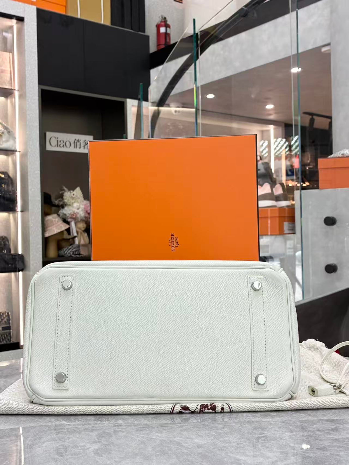 HERMÈS Birkin 30 – Blanc Epsom Leather with Palladium Hardware, M Stamp, Good Pre-Owned
