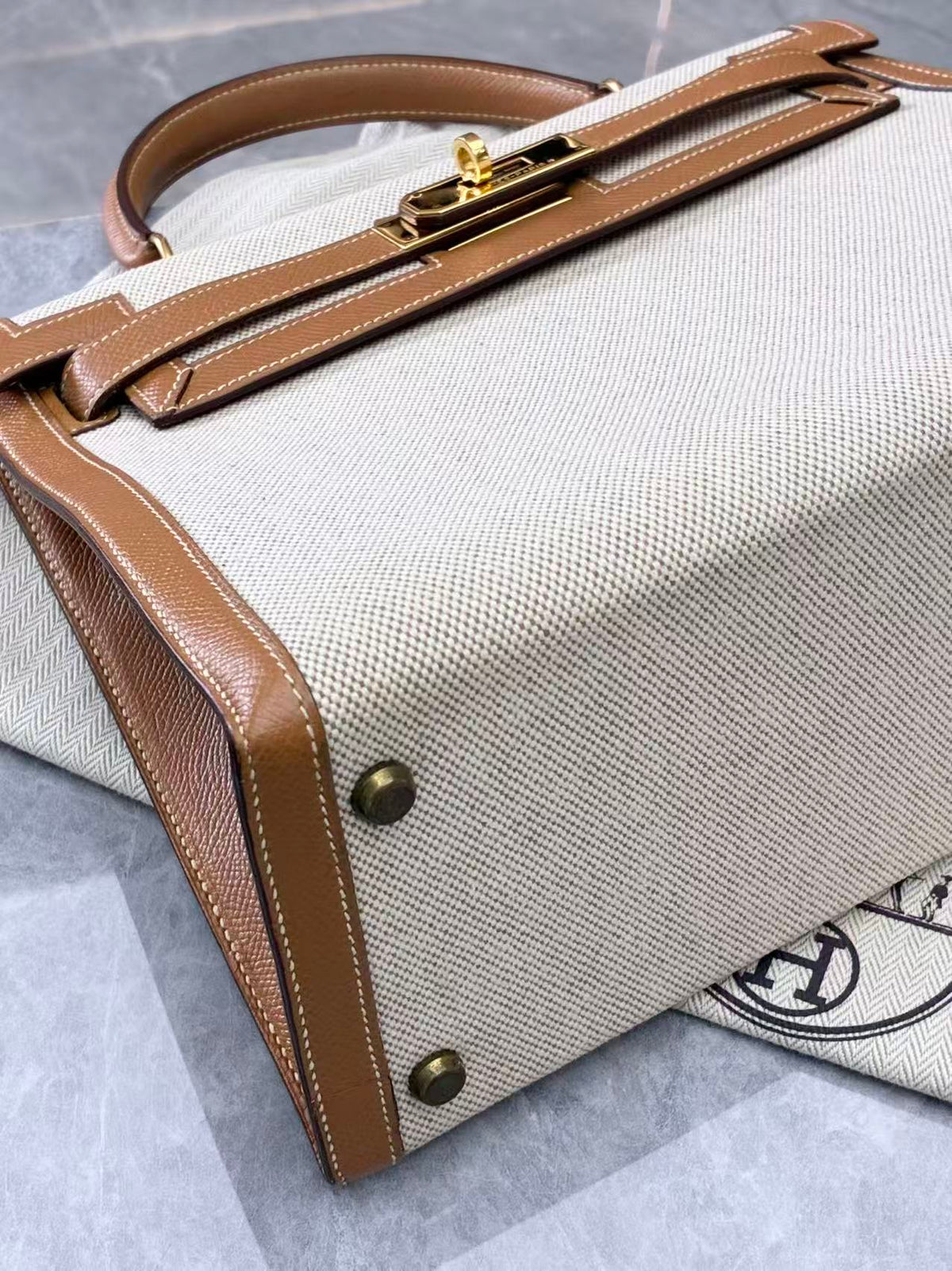 HERMÈS Kelly 28 – Toile Canvas with Gold Brown Epsom Leather, Gold-Tone Hardware, P Stamp, Good Pre-Owned