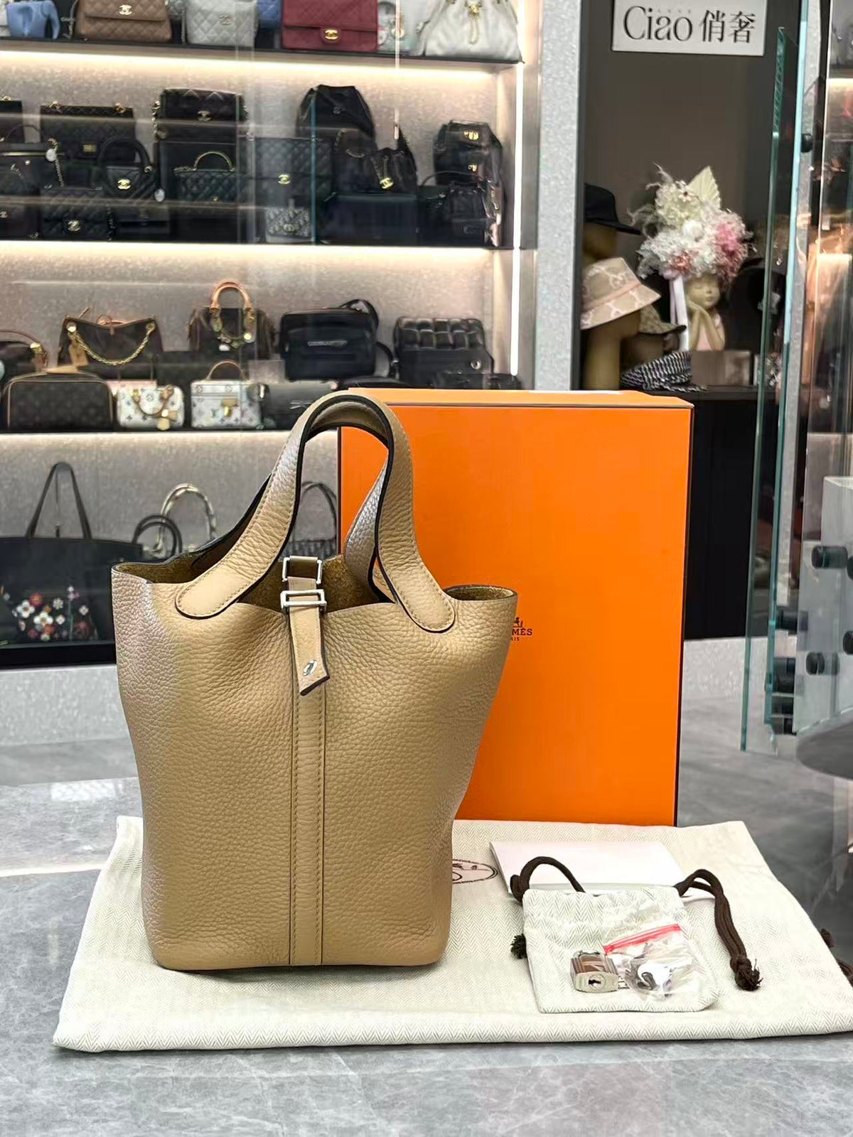 HERMÈS Picotin Lock 18 – Biscuit Clemence Leather with Palladium Hardware, W Stamp, Excellent Pre-Owned