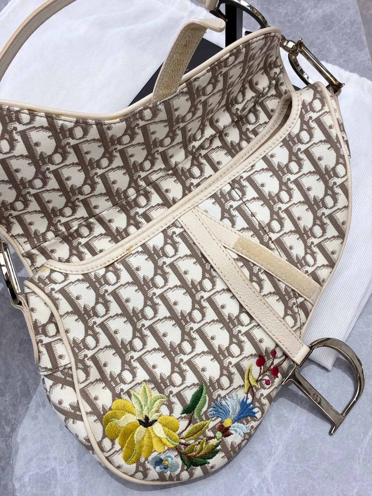 CHRISTIAN DIOR Saddle Bag – Embroidered Oblique Jacquard with Floral Embroidery, 2005 John Galliano, Good Pre-Owned