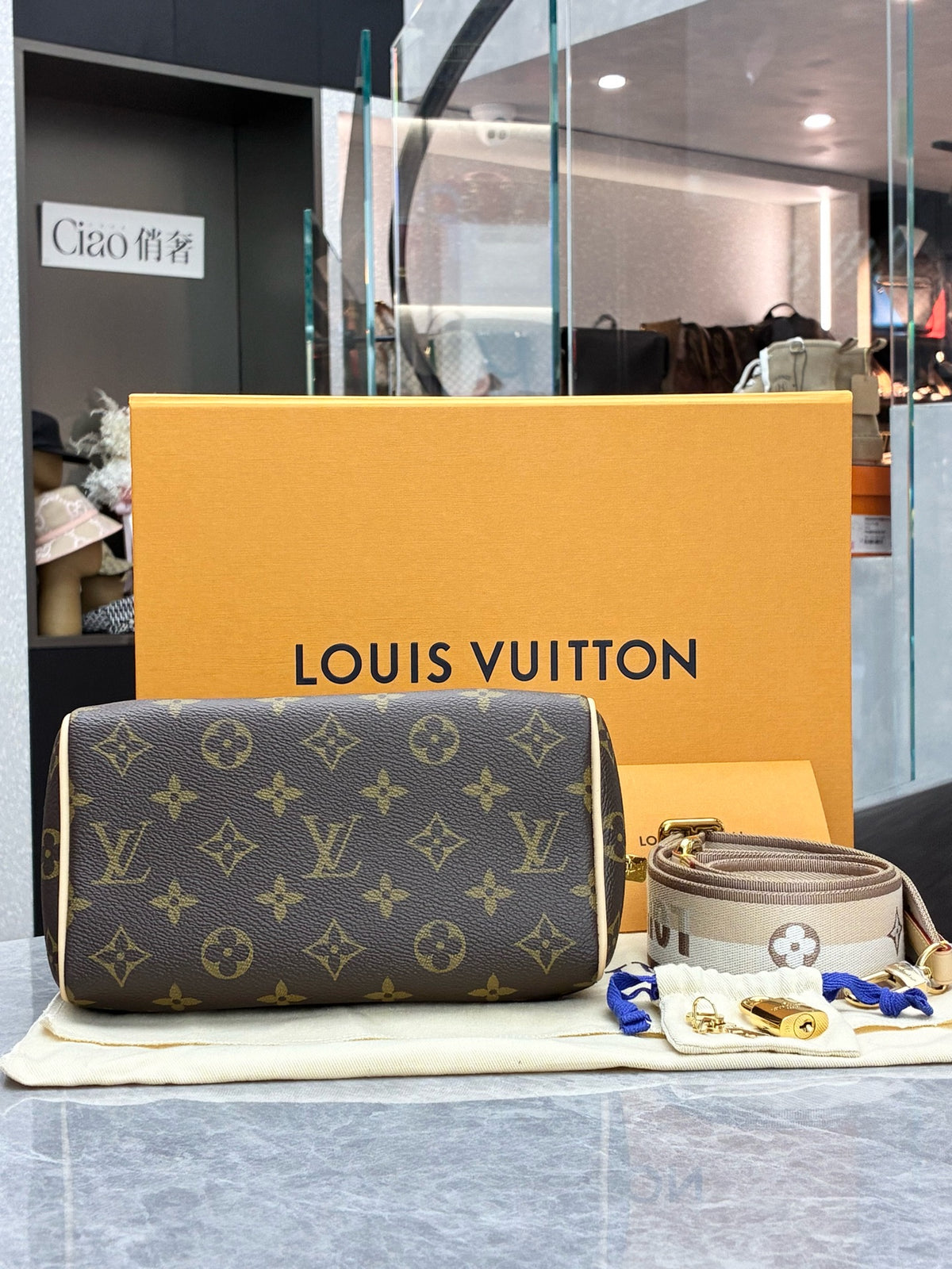 LOUIS VUITTON Speedy 20 – Monogram Canvas with Vachetta Handles and Monogram Web Strap, Microchip Era, Brand New