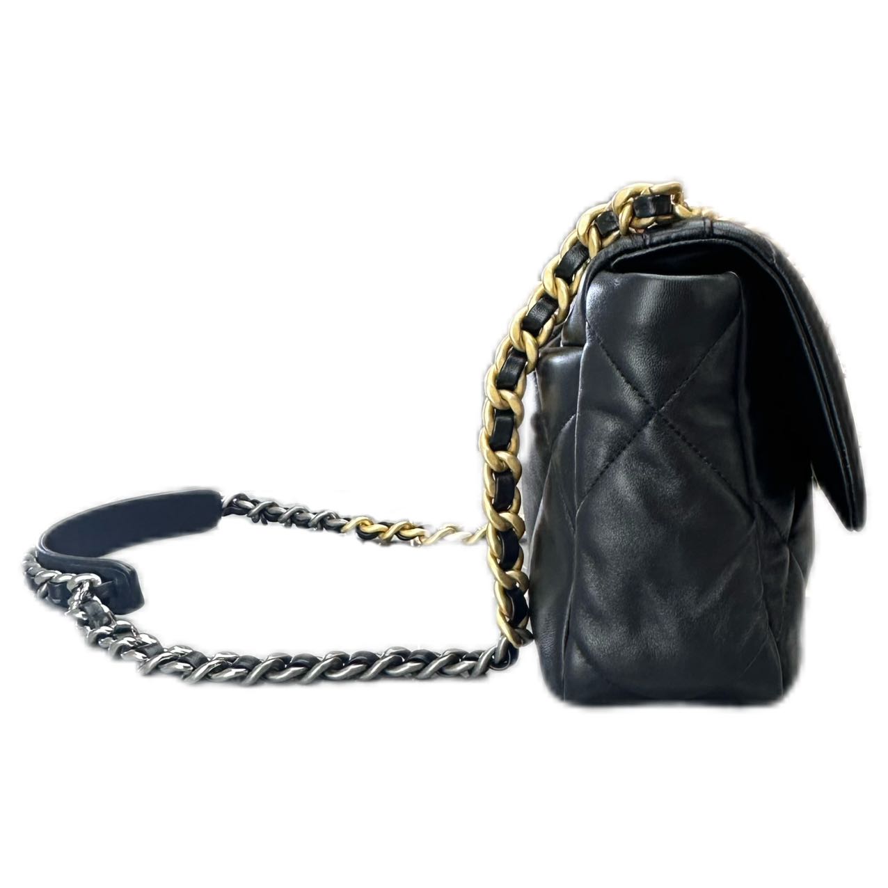 CHANEL 19 handbag goatskin material in GHW black