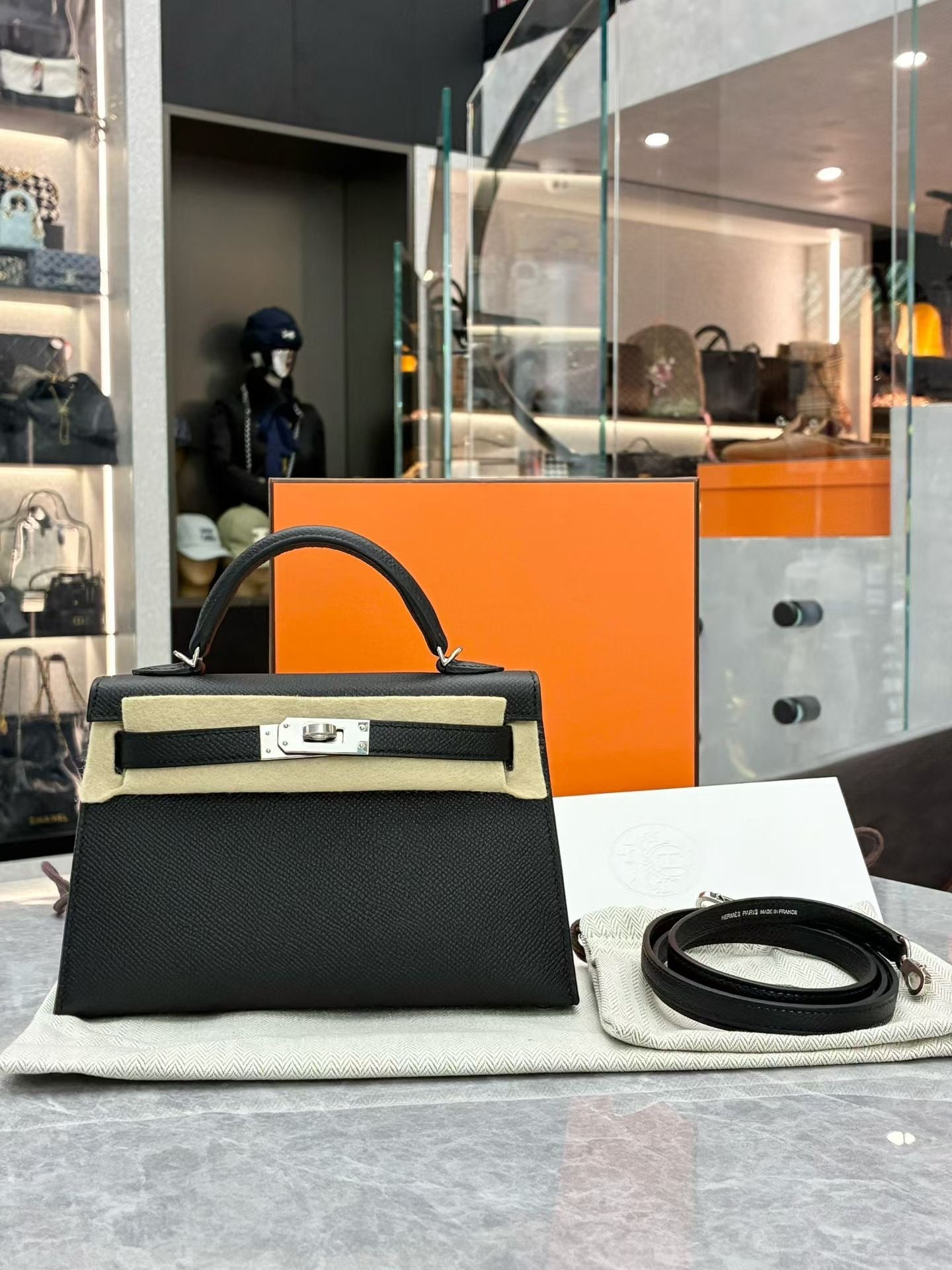 Hermès Mini Kelly II black Epsom (G stamp)