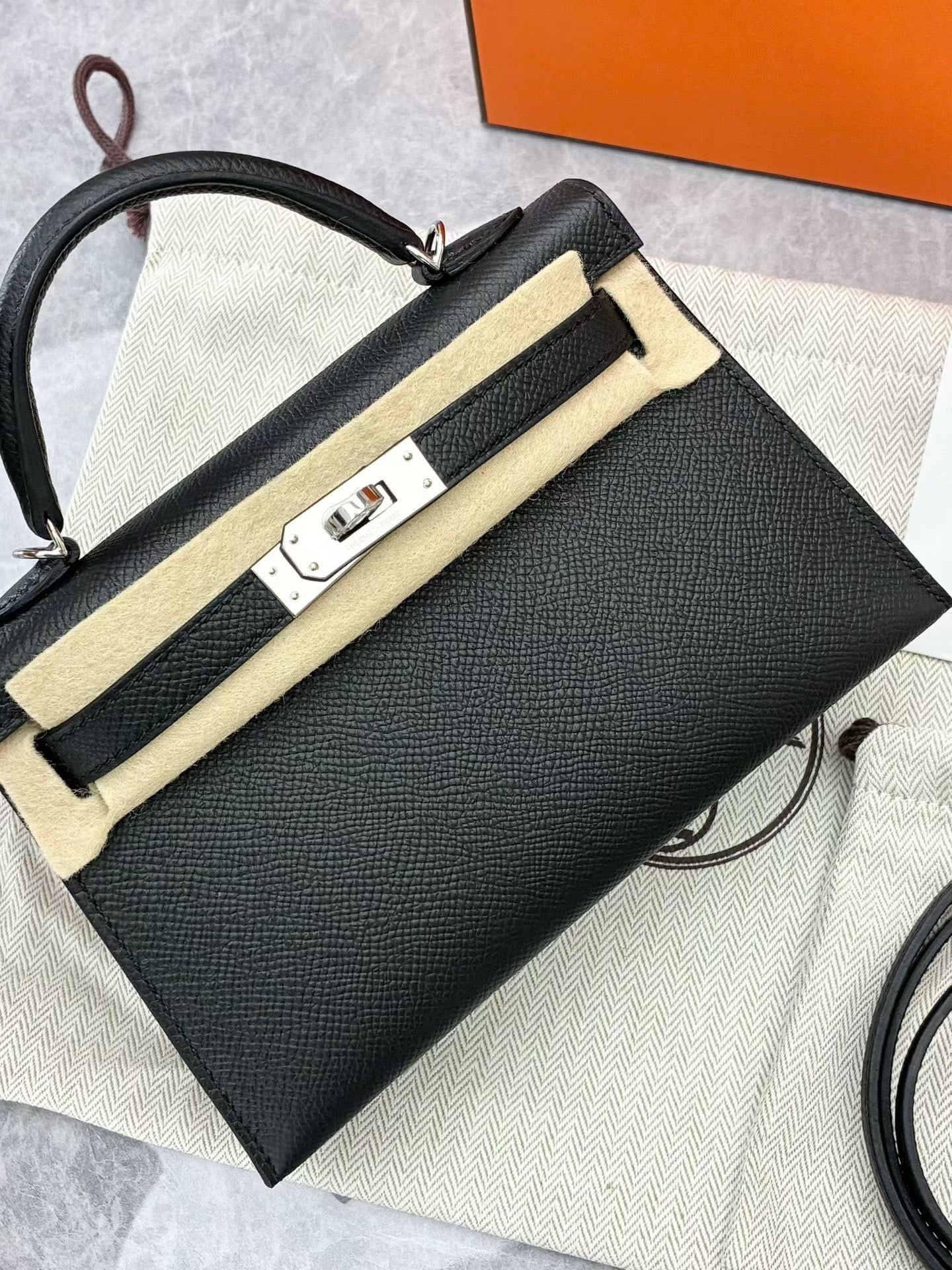 Hermès Mini Kelly II black Epsom (G stamp)