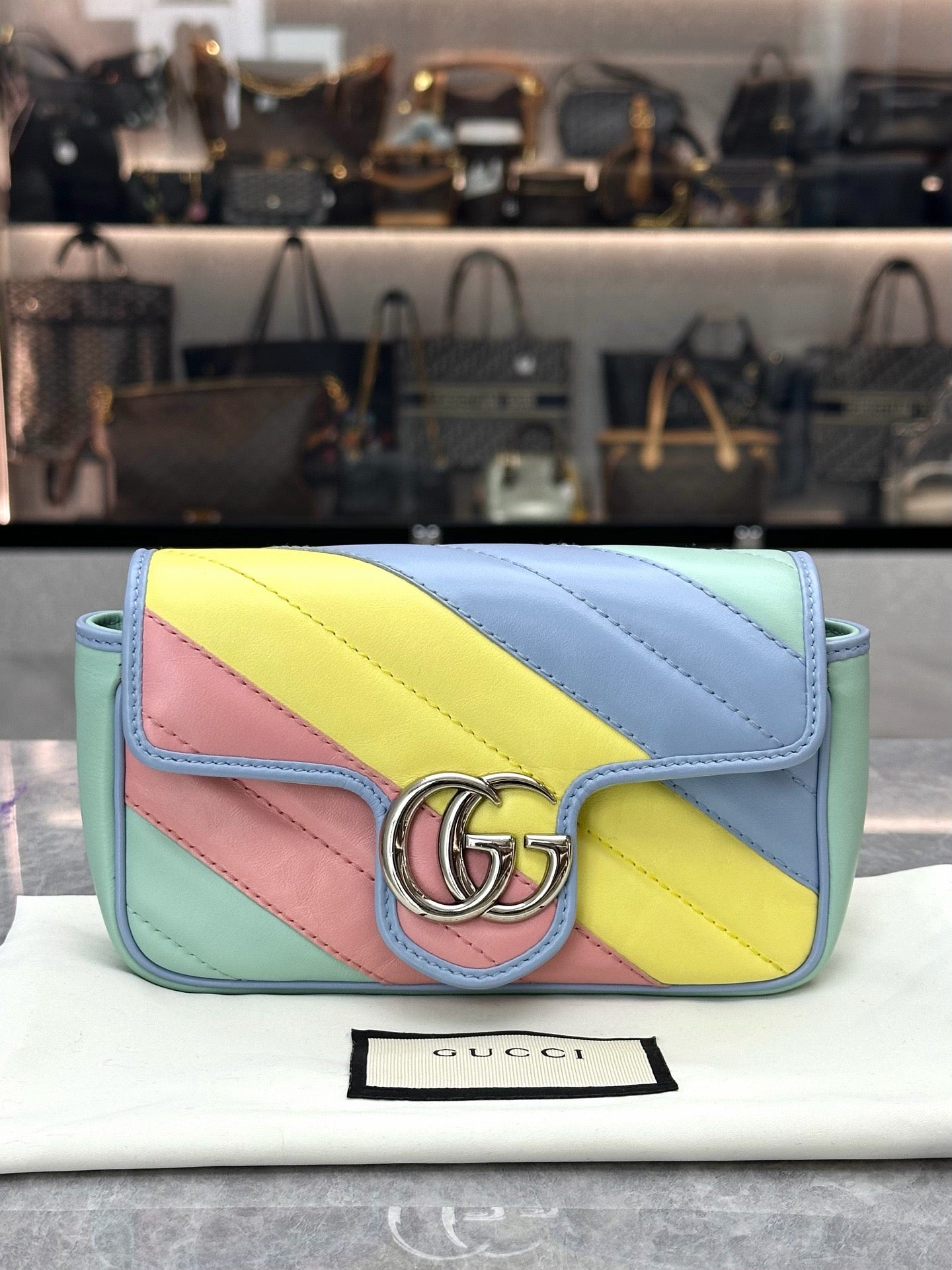Gucci GG Marmont Super Mini bag