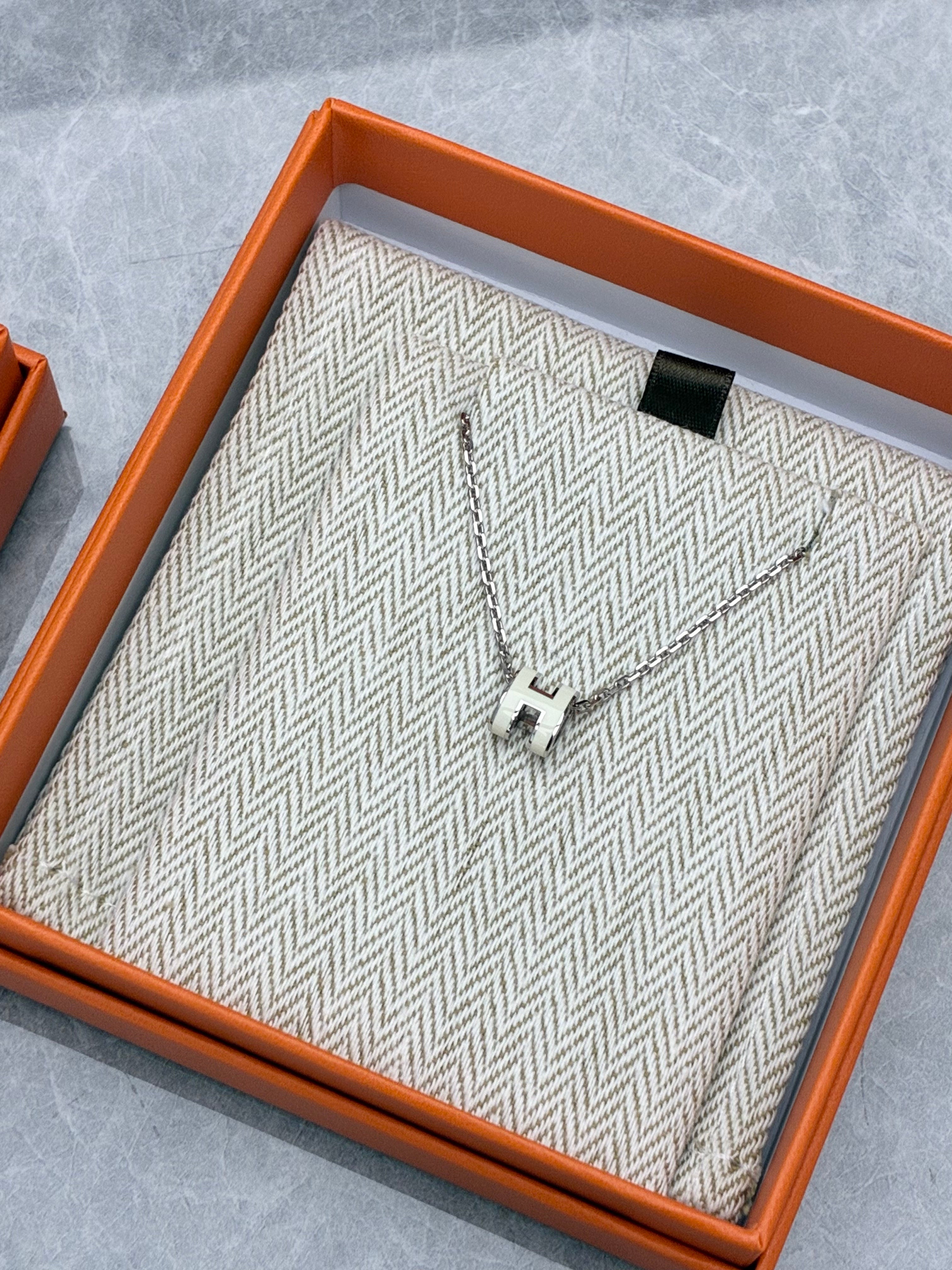 Hermès Mini Pop H pendant
