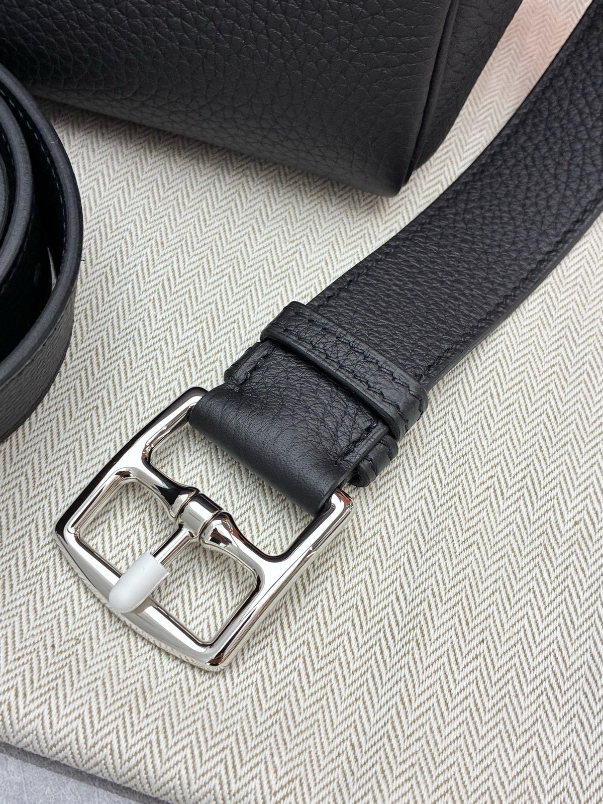 HERMÈS Kelly Messenger – Black Togo Leather, Palladium Hardware, G Stamp, Brand New