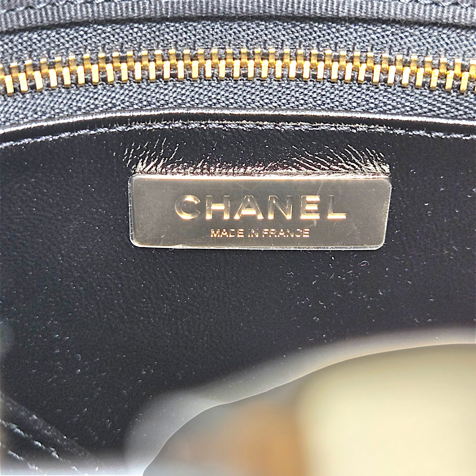 Chanel mini 31 bag shiny calfskin black