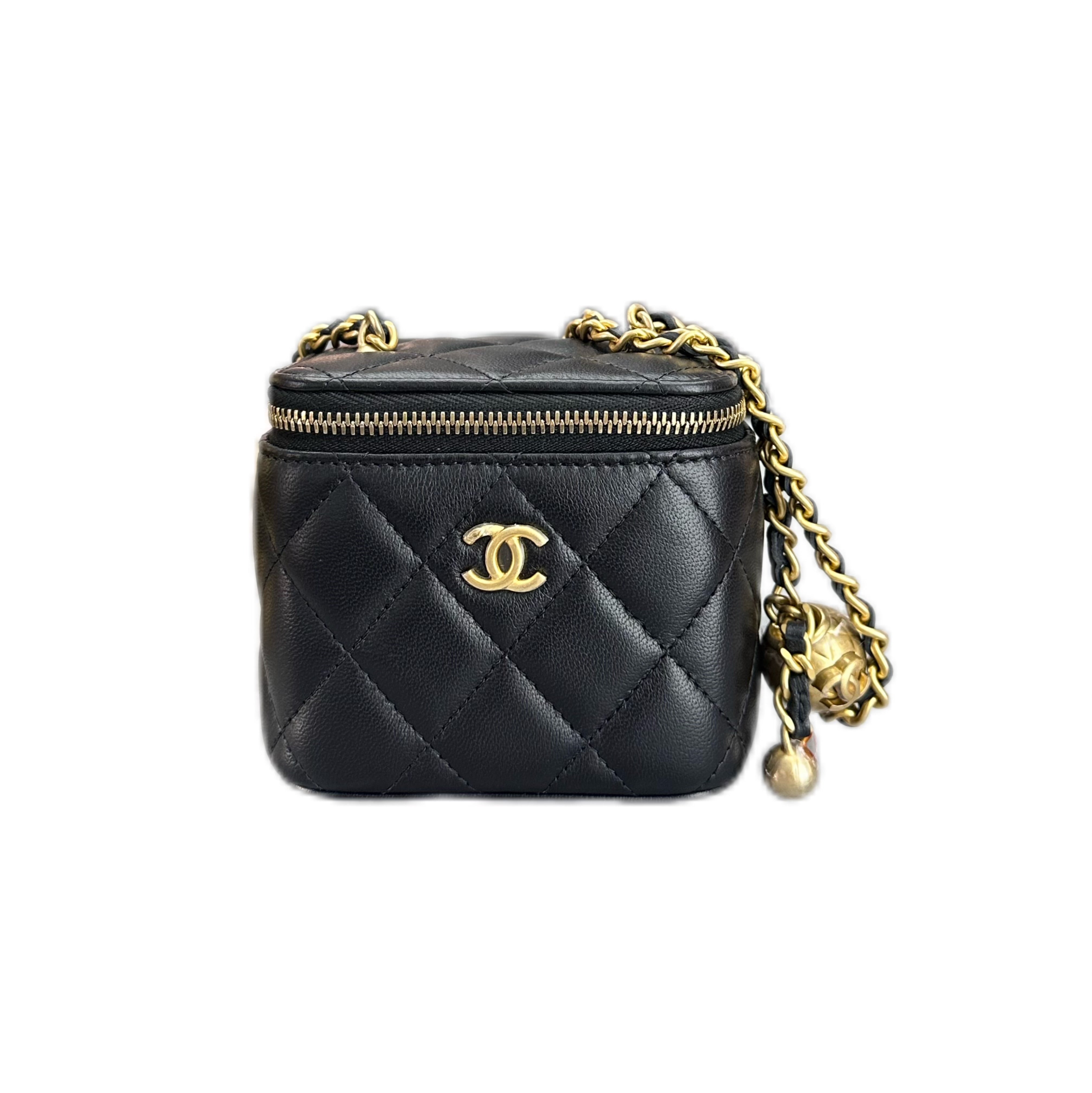 CHANEL MINI Vanity Case with Pearl Crush Clutch with Chain （Black Lambskin）