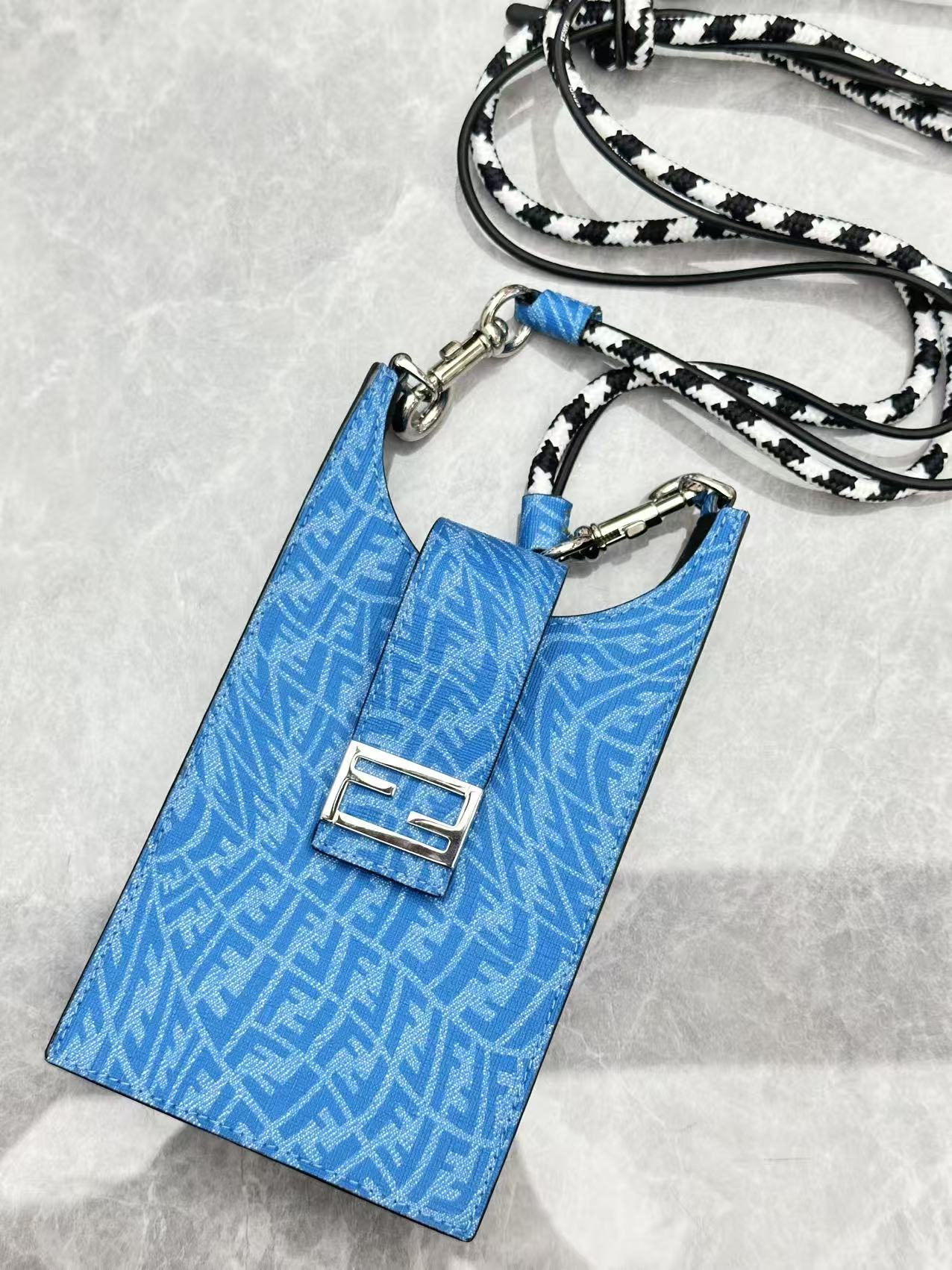 Fendi Pre-Owned FF Vertigo Phone Holder crossbody bag Blue