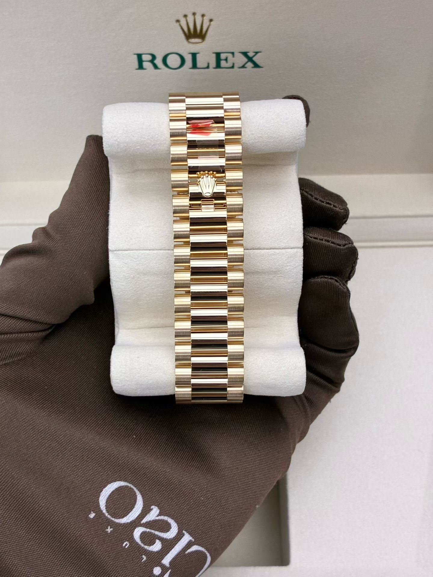 Rolex DAYDATE 40MM YELLOWGOLD GREEN OMBRE DIAL