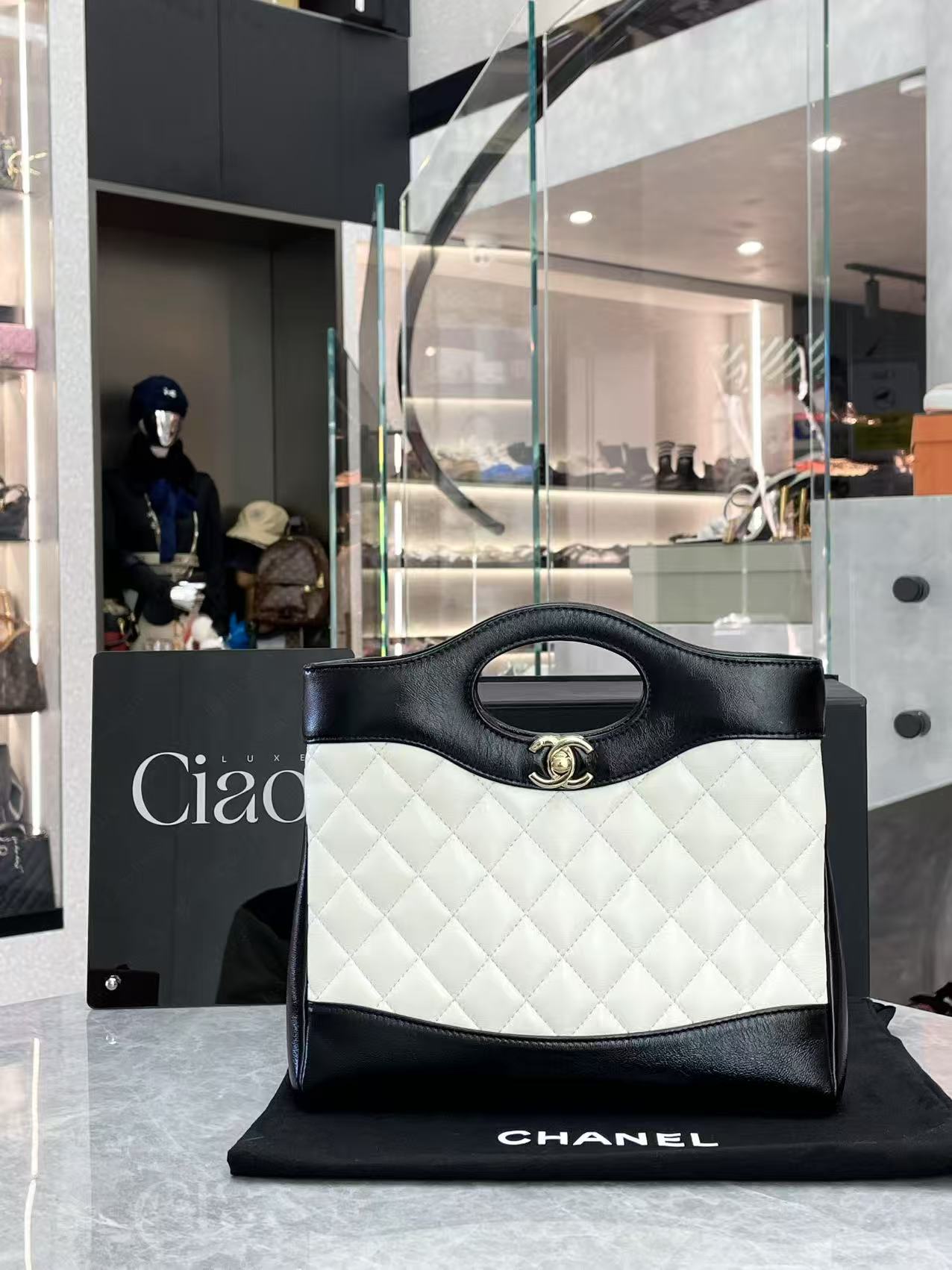 Chanel 31 Bag mini Black & white Leather