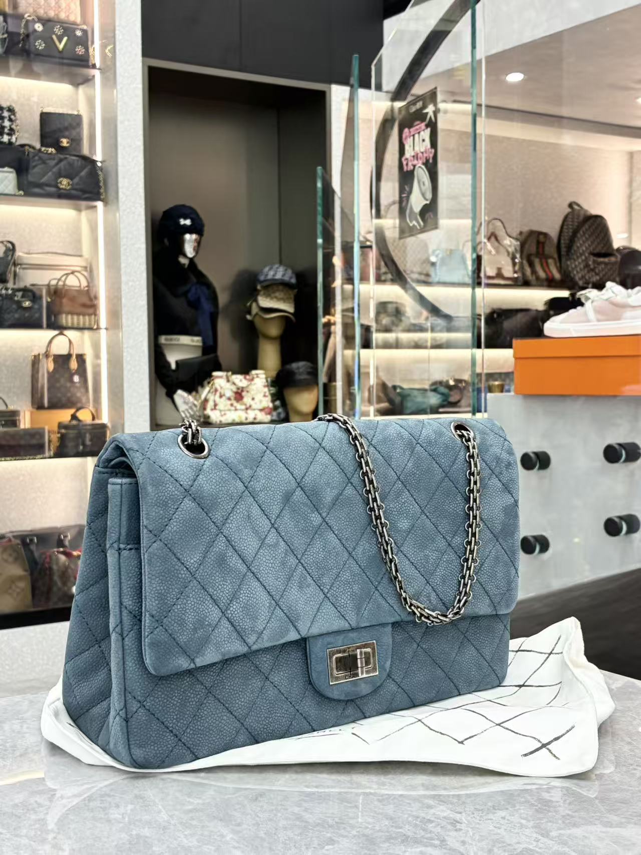 Chanel 2.55 Reissue Classic Flap Bag