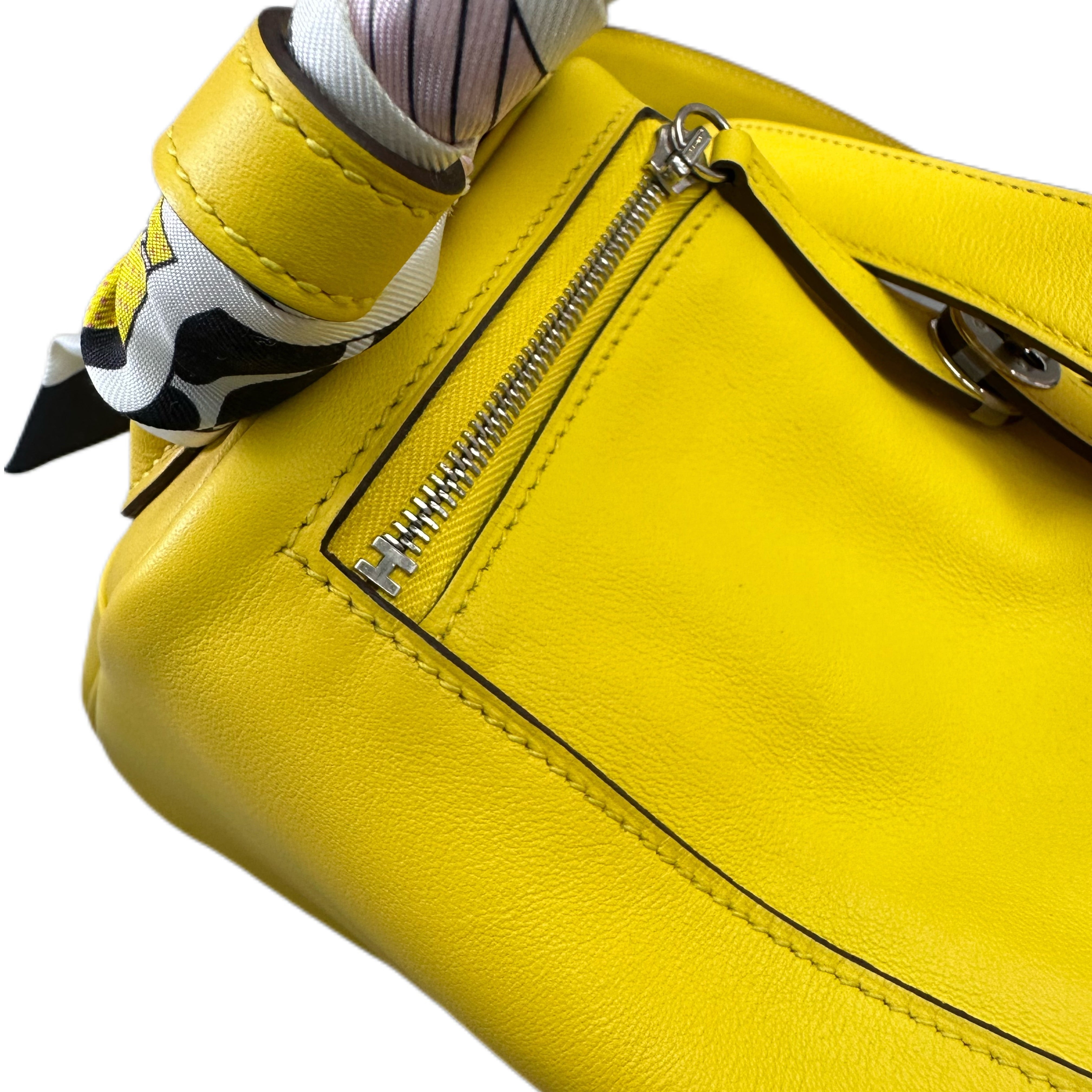 Hermès Mini Lindy Swift Leather SHW Jaune De Naples (Naples Yellow) U Stamp