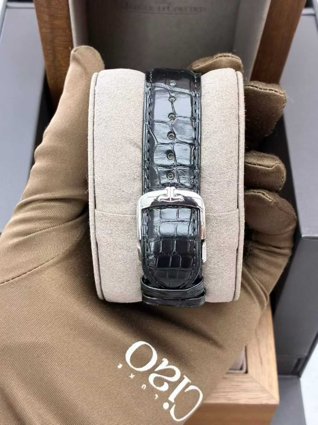 Jaeger-LeCoultre Master Ultra Thin Moon