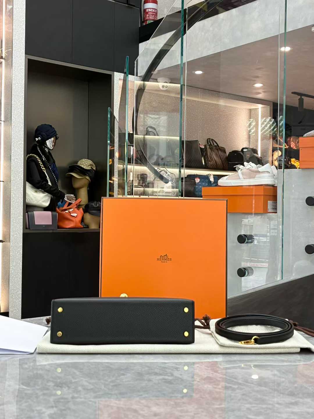 Hermès Mini Kelly II in Epsom Black,  stamped K